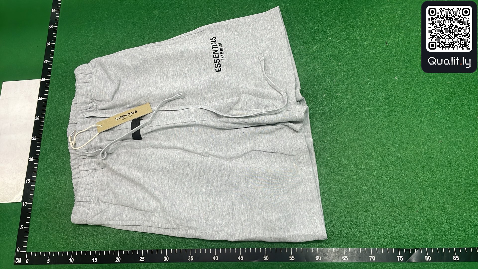 Pantaloncini — foto QC 2 di 28