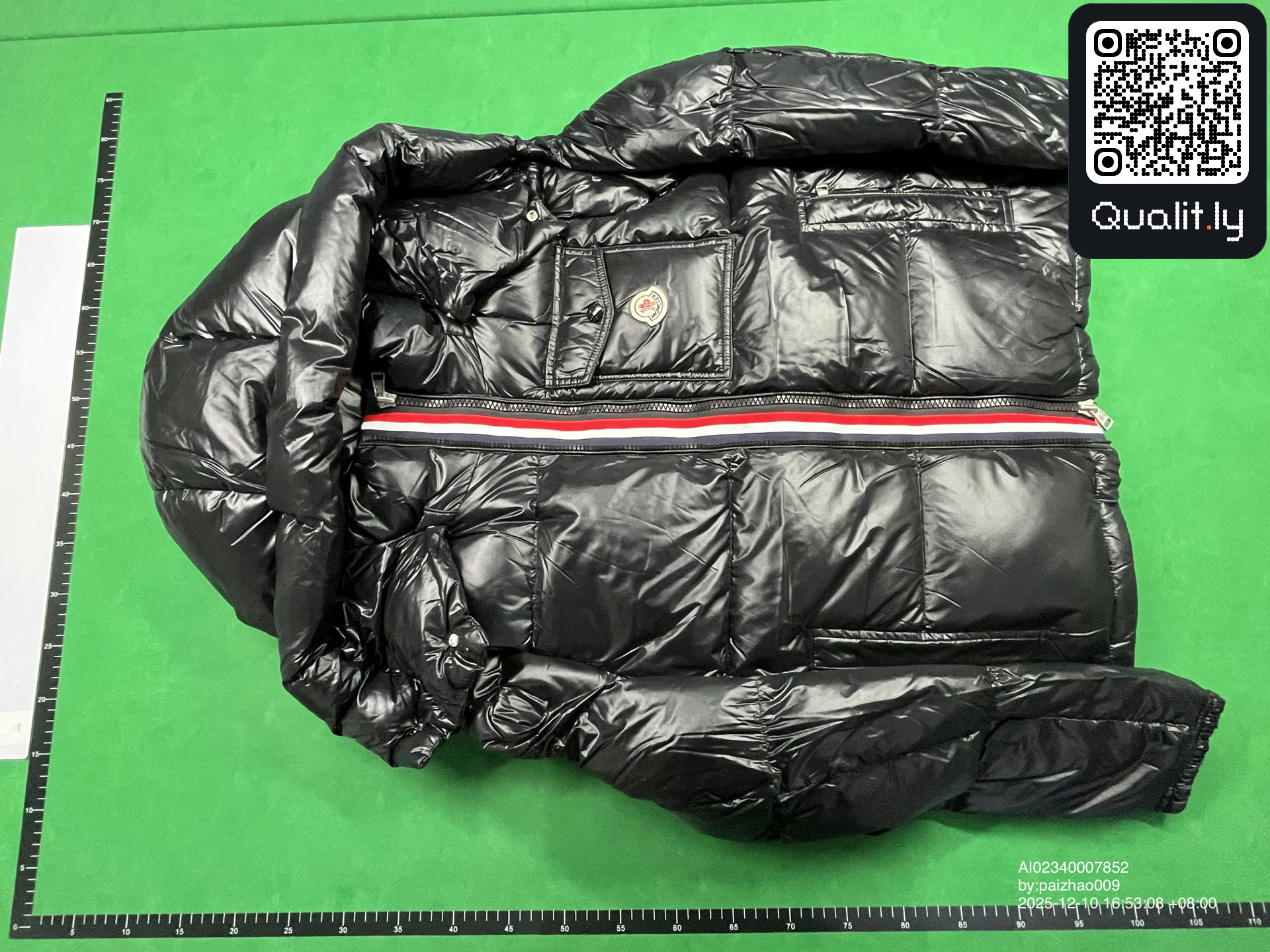 Jacket QC photo 2 of 50