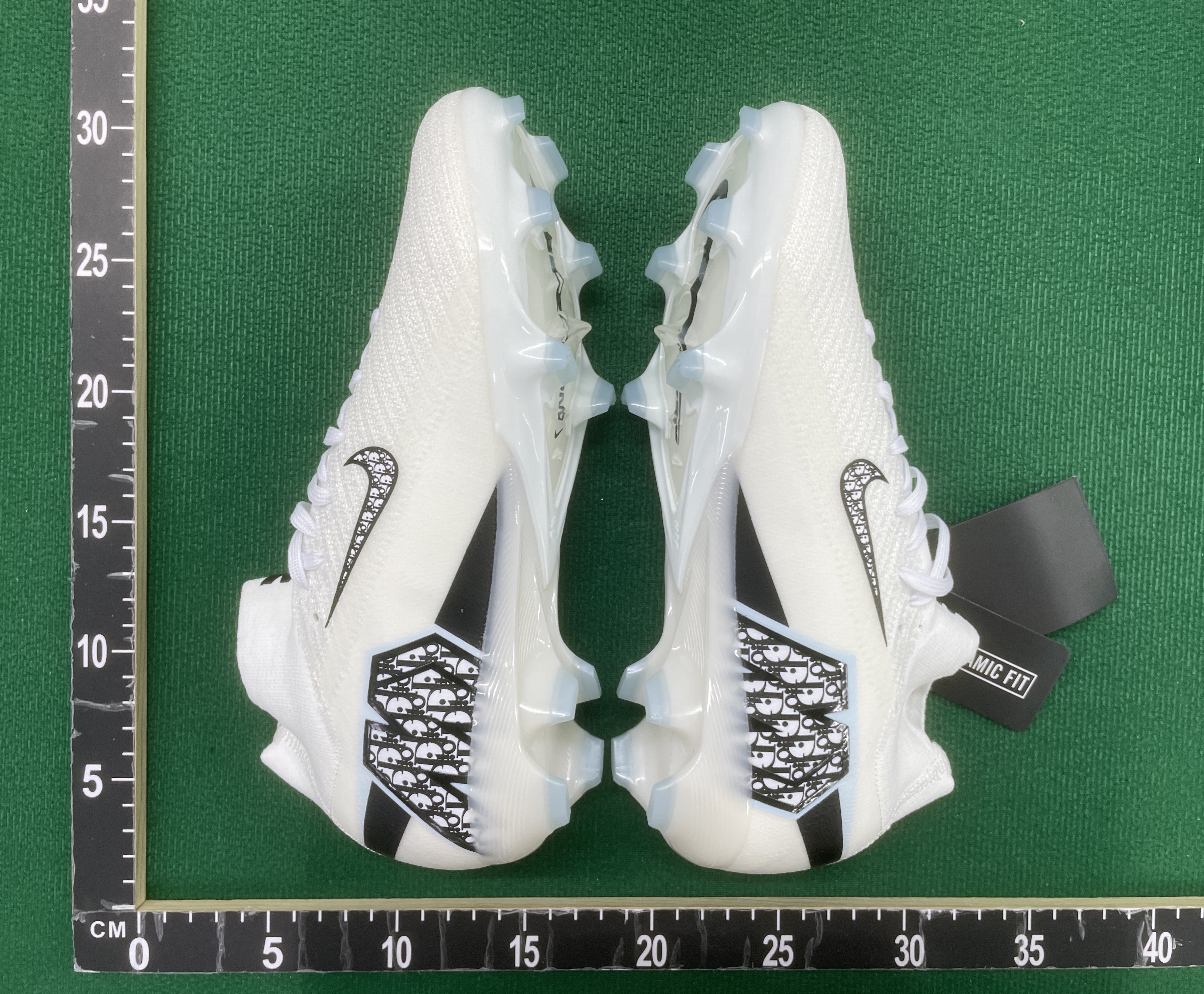 Foto QC 3 di 8