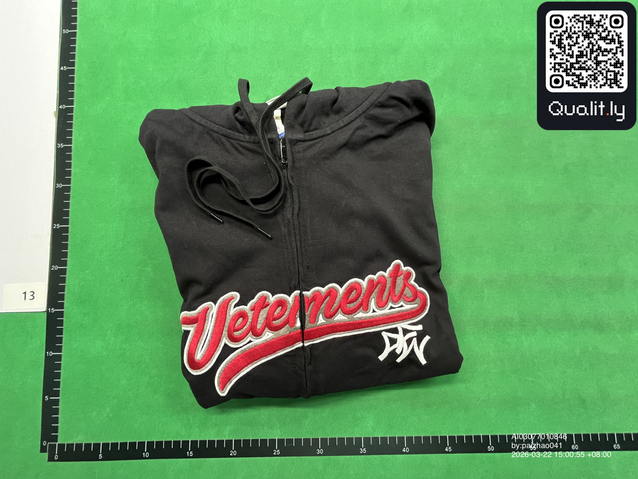 Jacke — QC-Foto 1 von 42