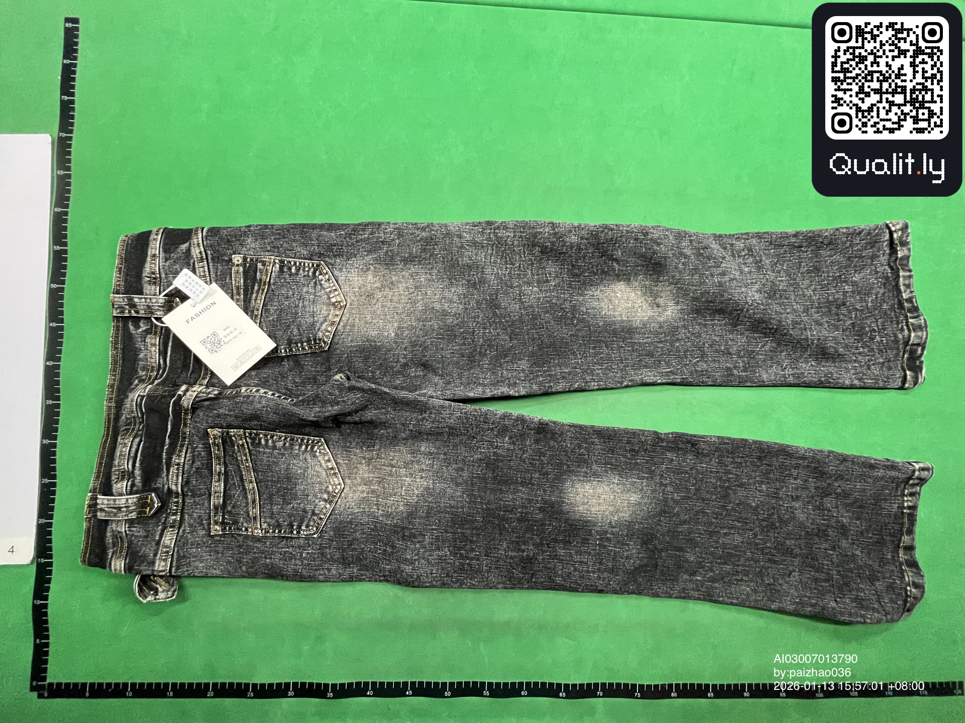 Jeans — QC-foto 2 av 8