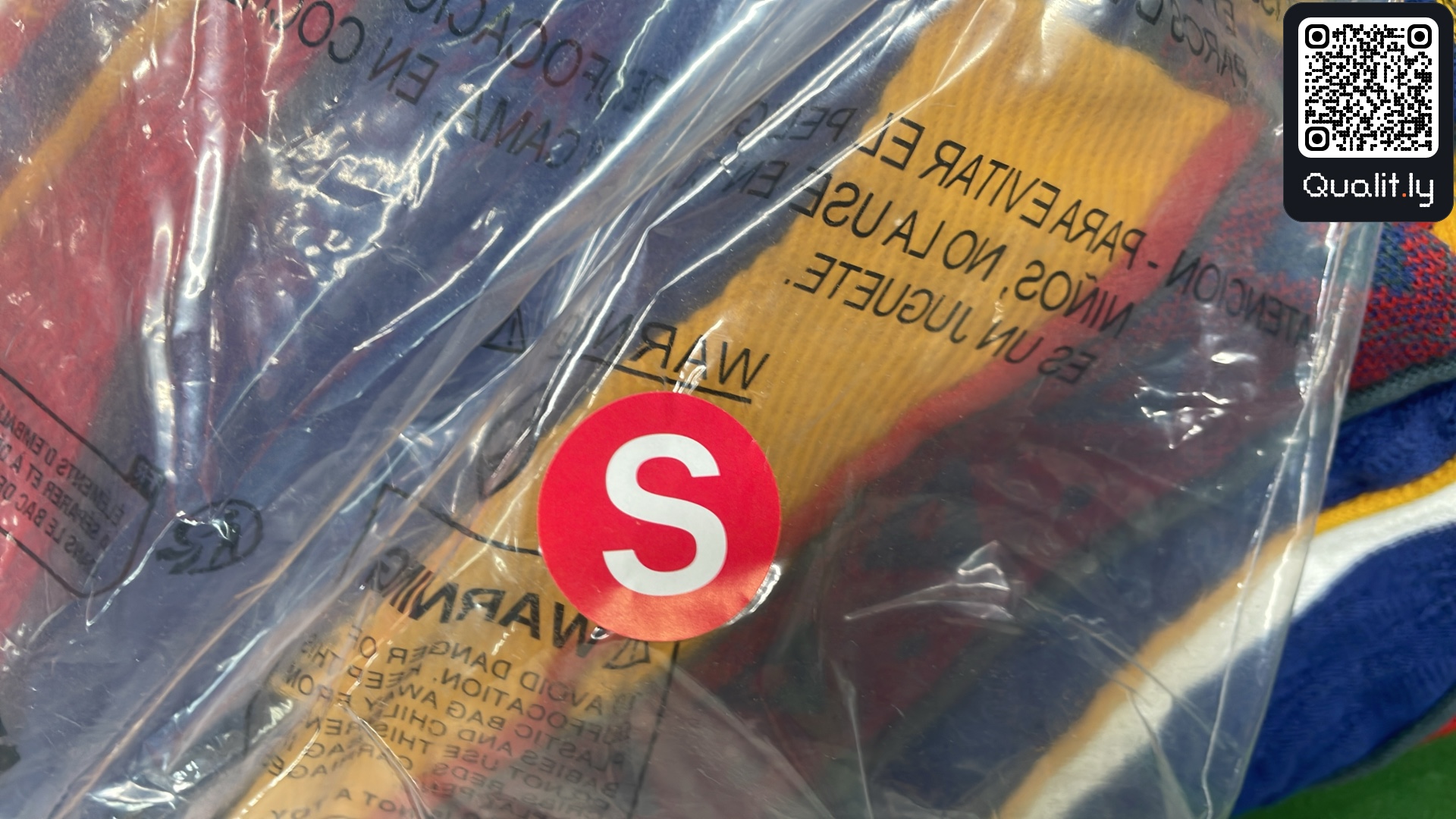 Sweater QC photo 1 of 4
