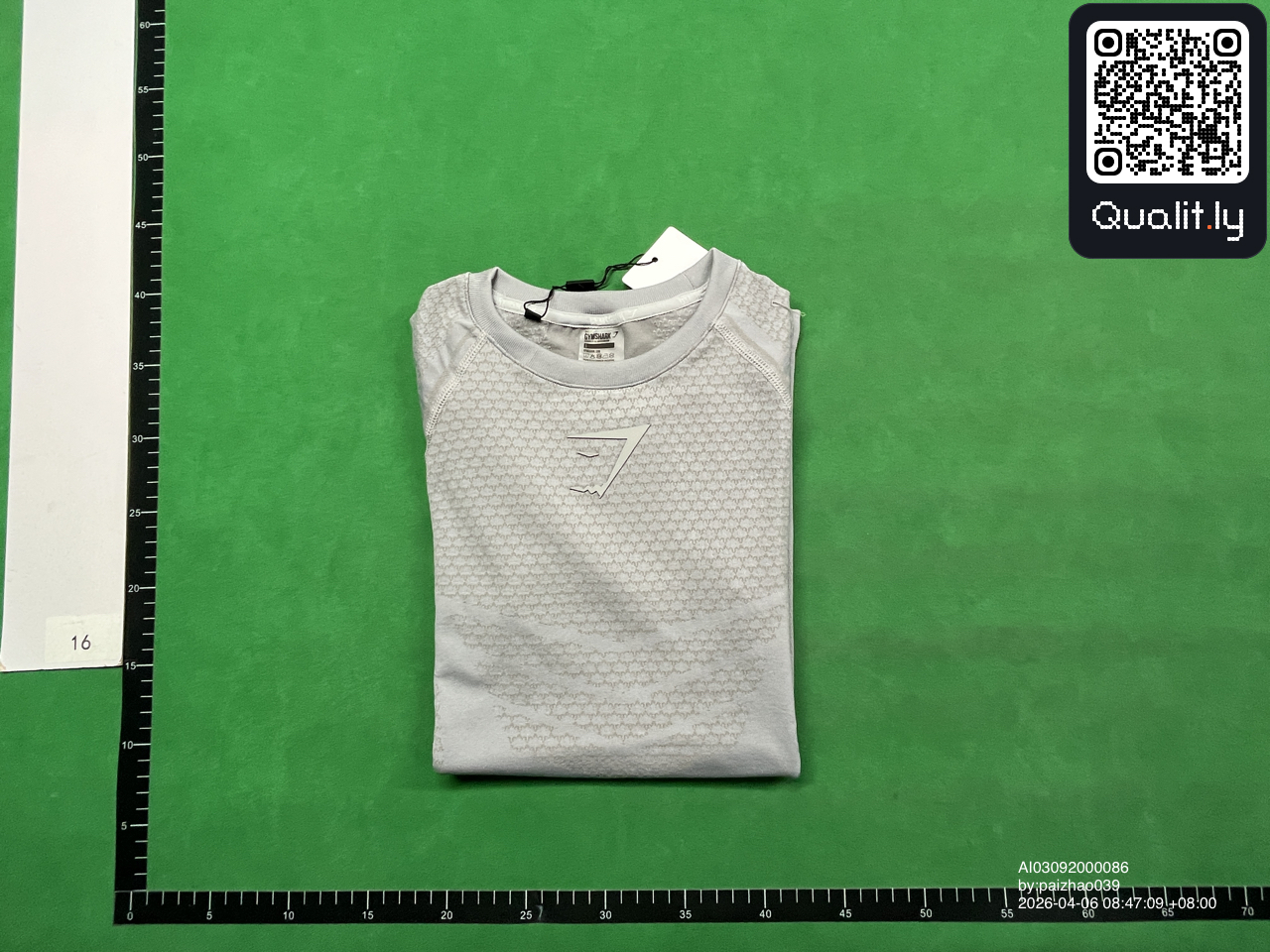 T恤 QC 照片 1 / 16