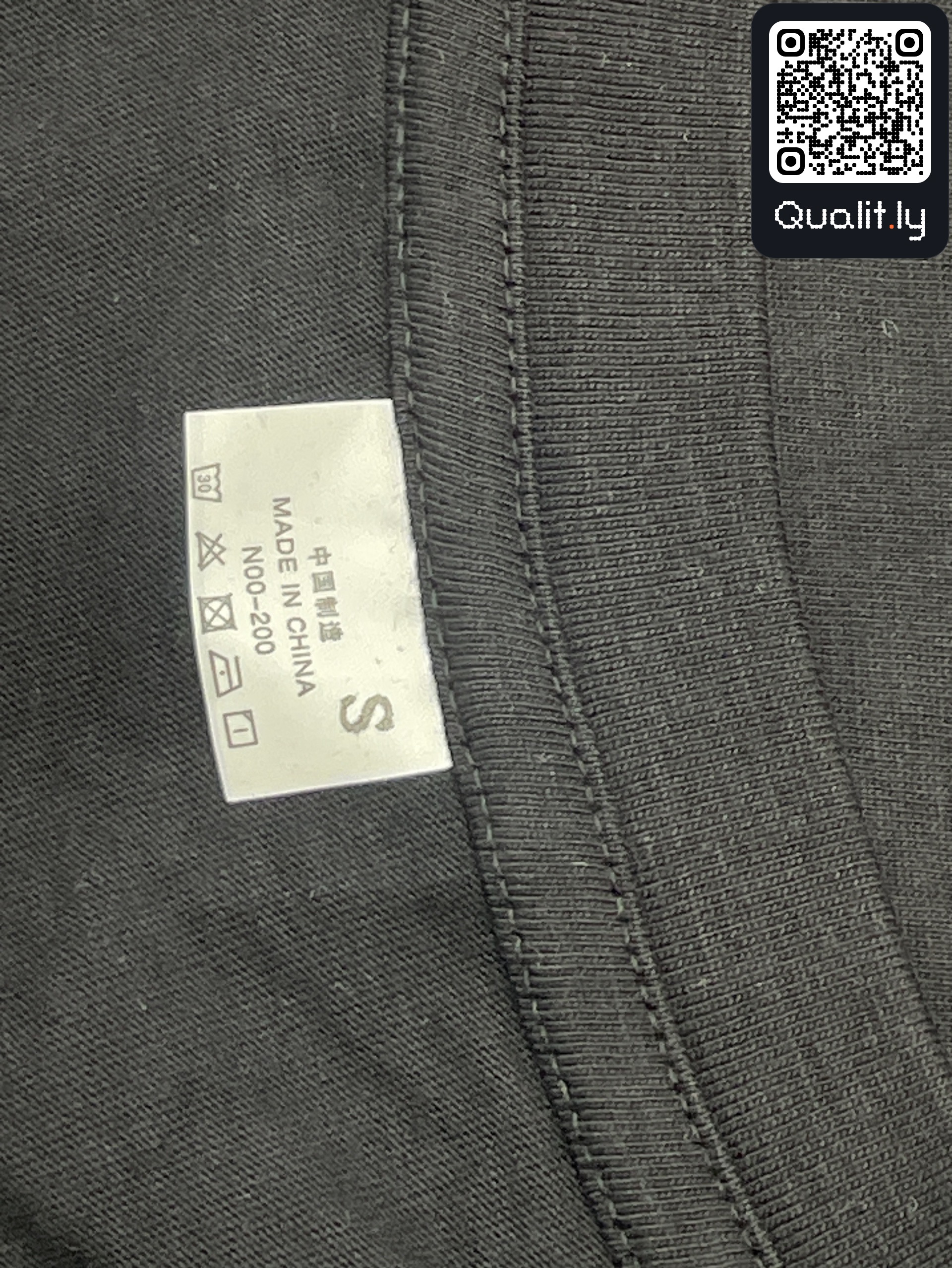 T-shirt QC photo 1 of 91