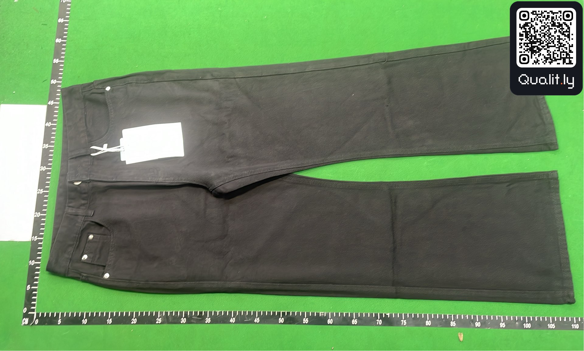 Jeans — QC-foto 2 av 4