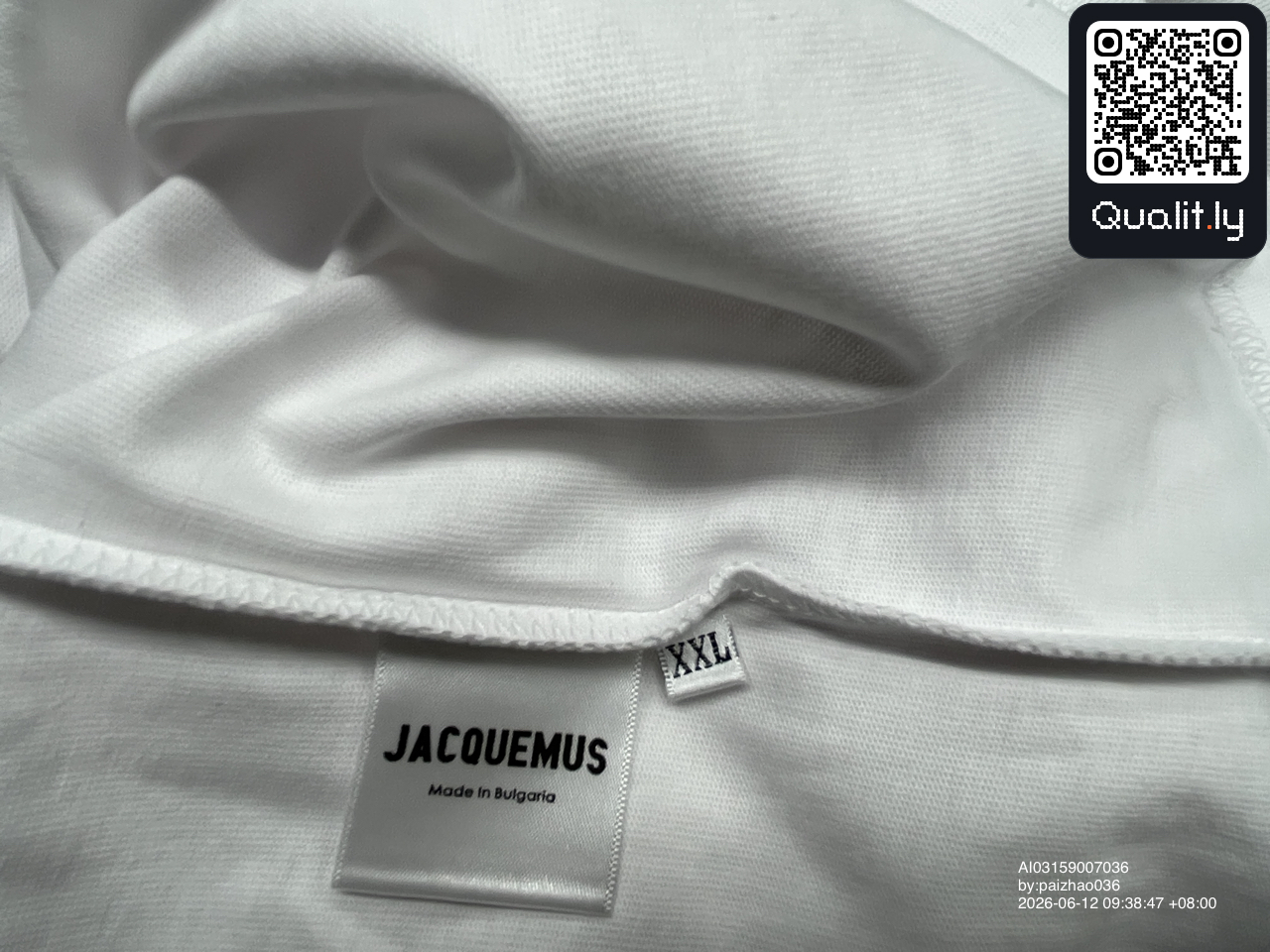 T-shirt — foto QC 1 de 22