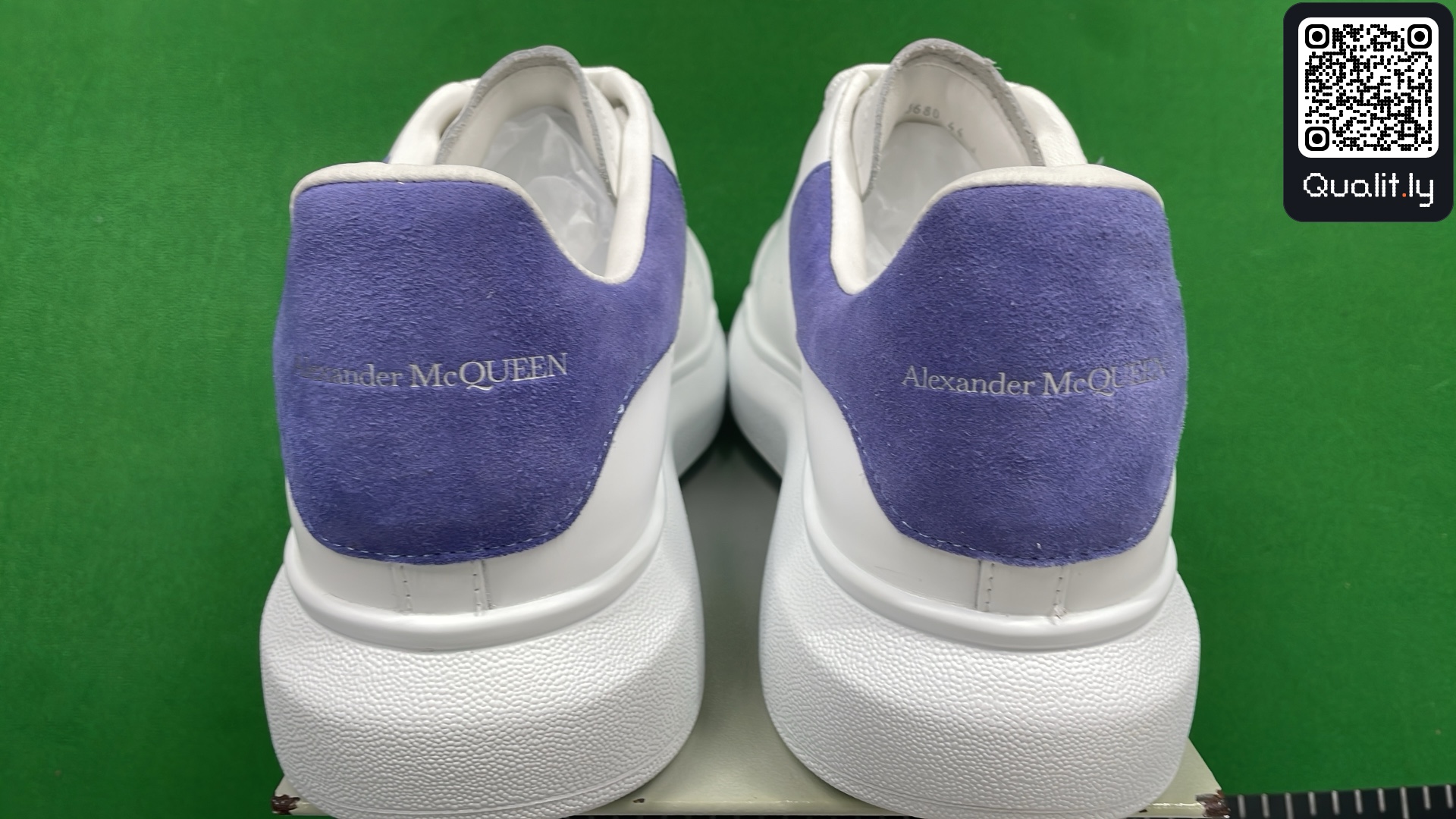 Sneaker — QC-Foto 3 von 24