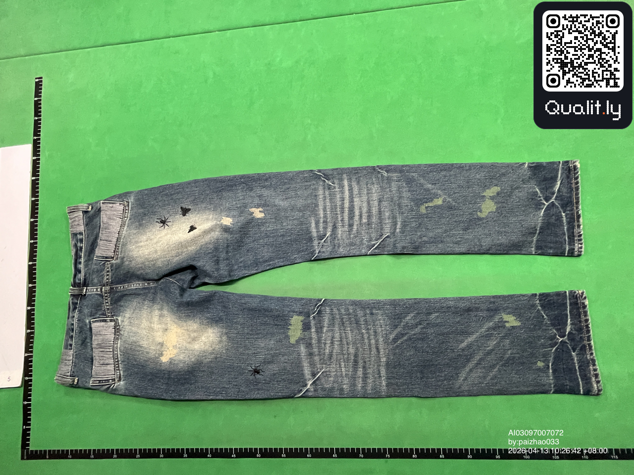 Jeans — QC-foto 1 van 14