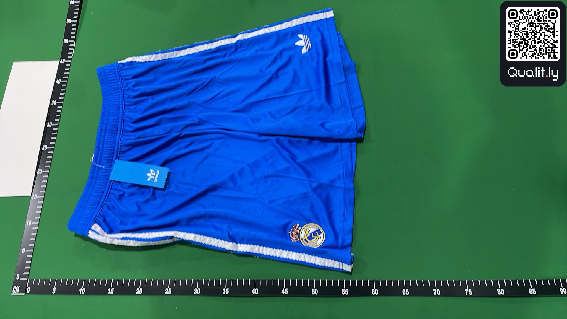 短裤 QC 照片 2 / 262