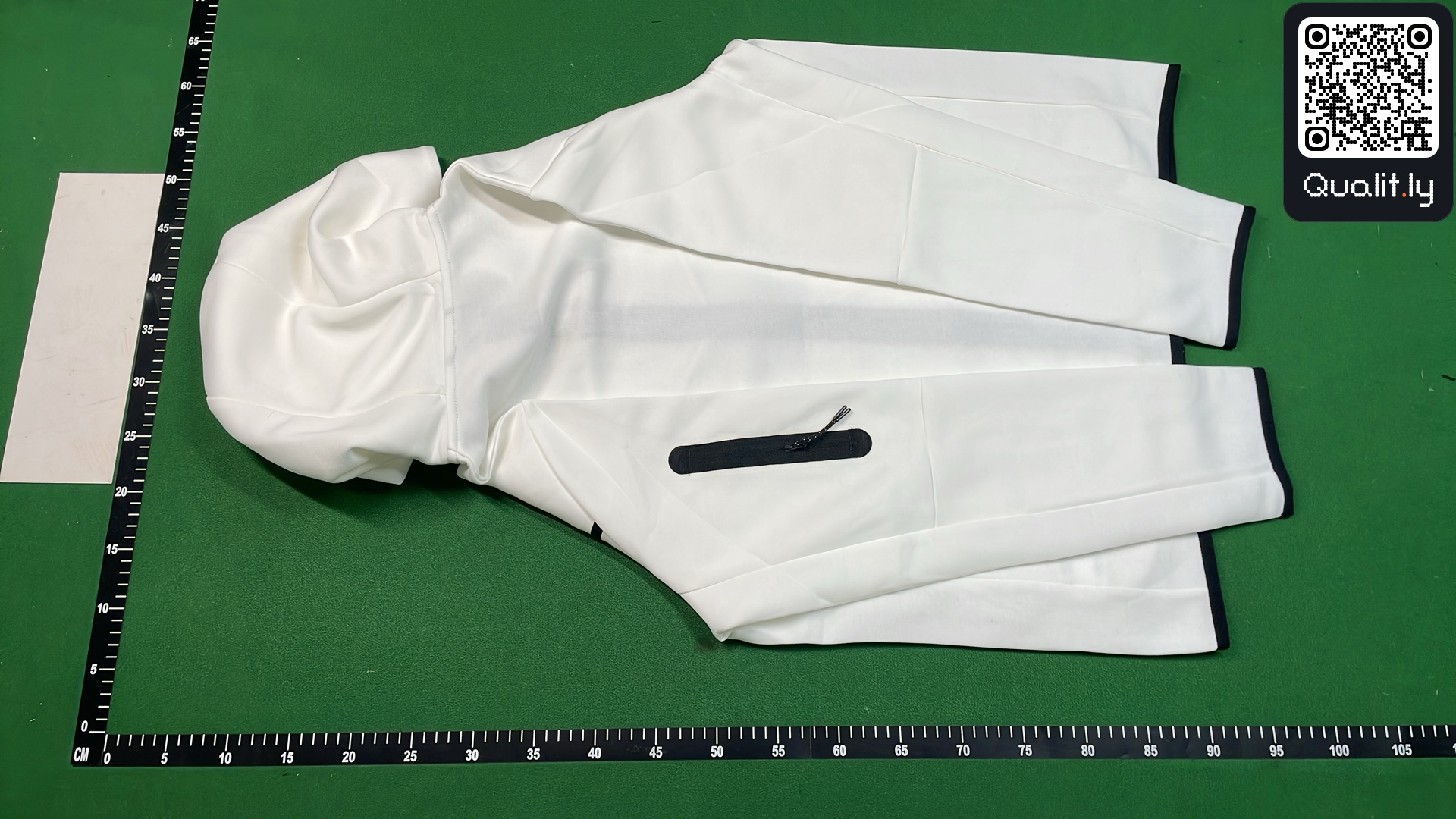 Hoodie — QC-foto 3 av 42