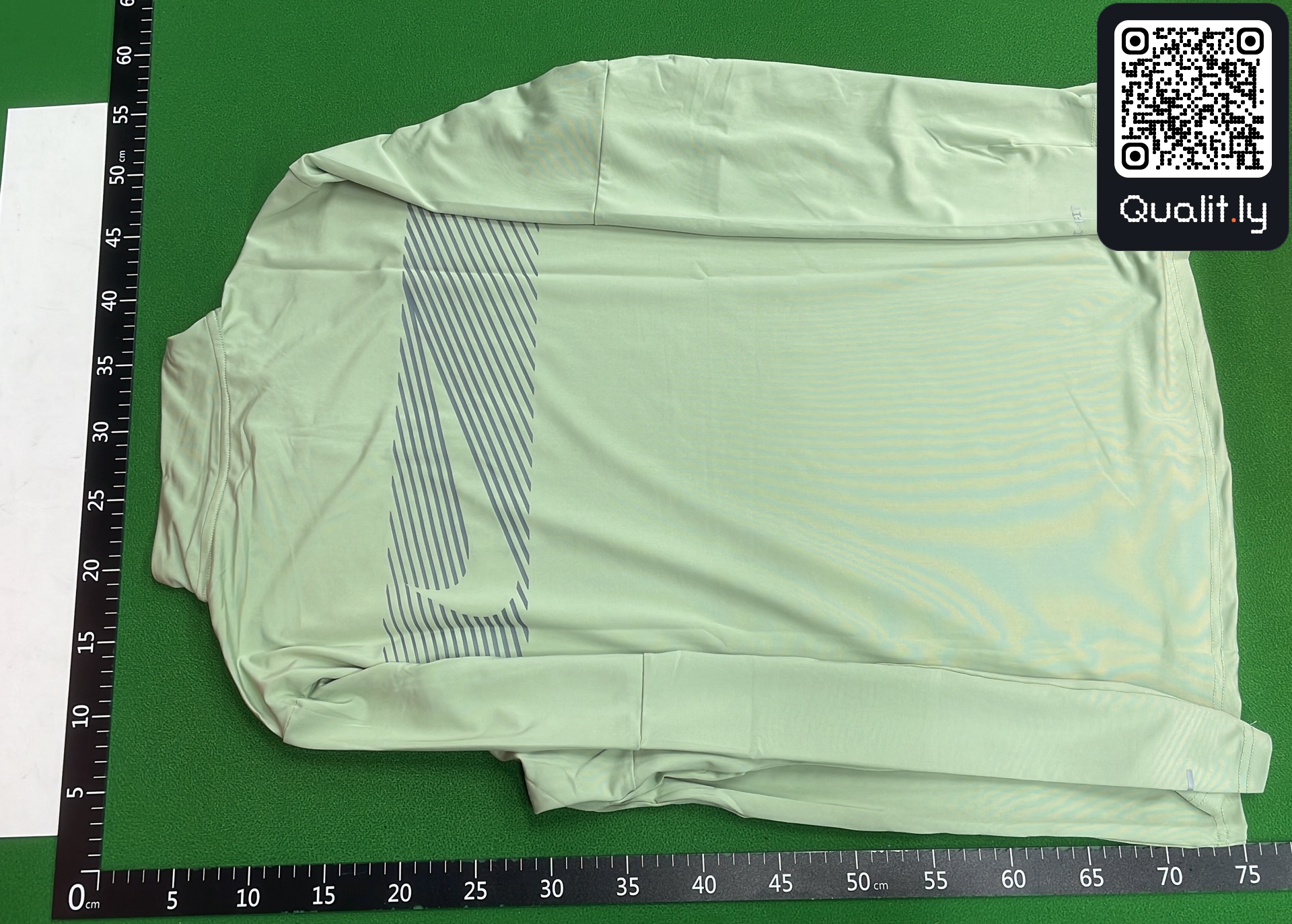 衬衫 QC 照片 3 / 25