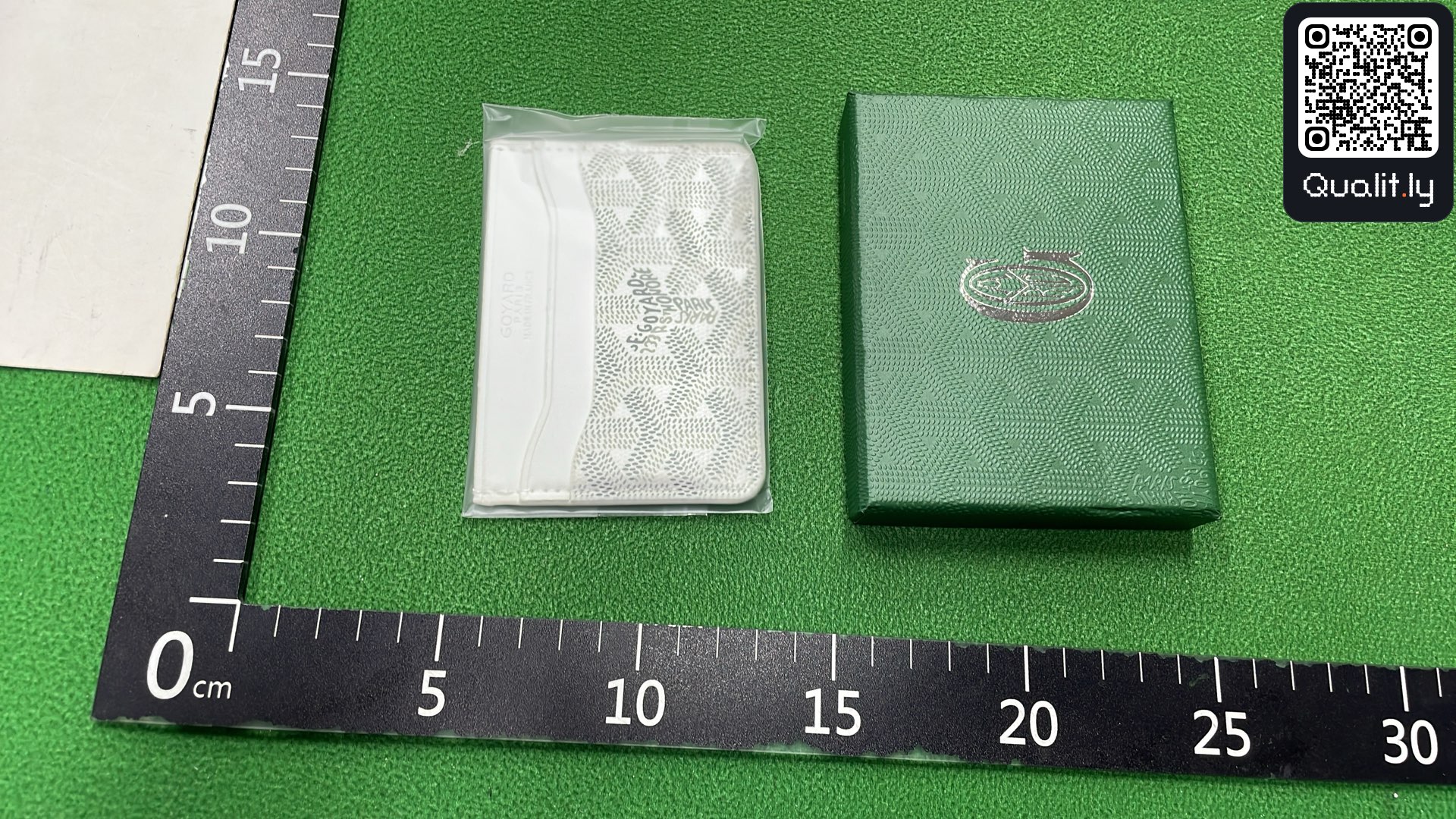 Wallet QC photo 3 of 107