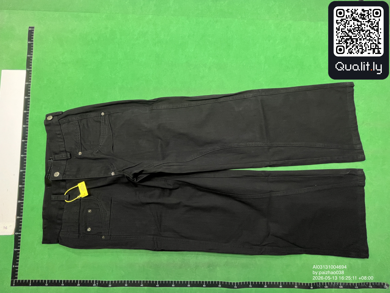 Pantalon — photo QC 3 sur 8