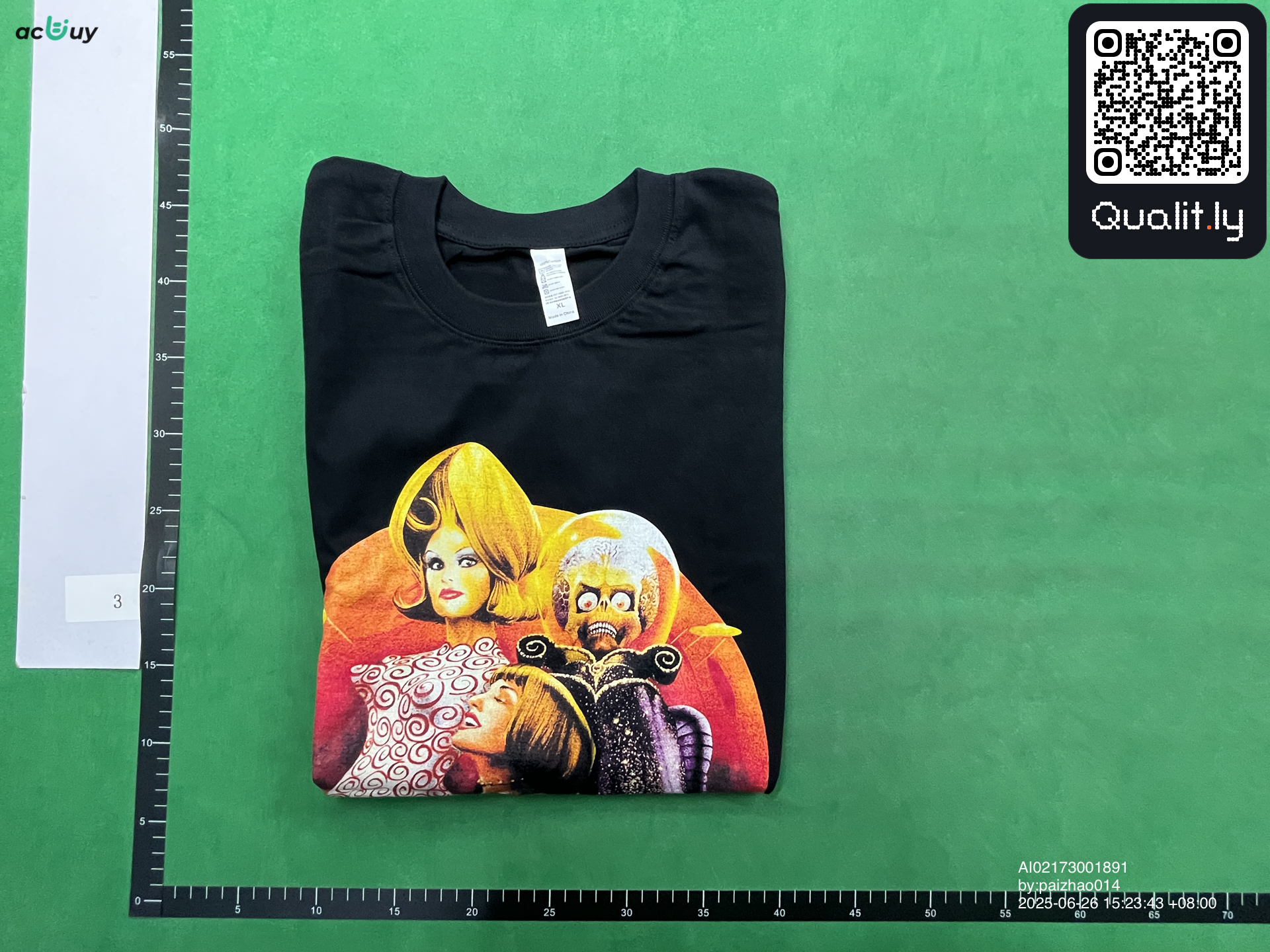 T-shirt — QC-foto 1 av 4