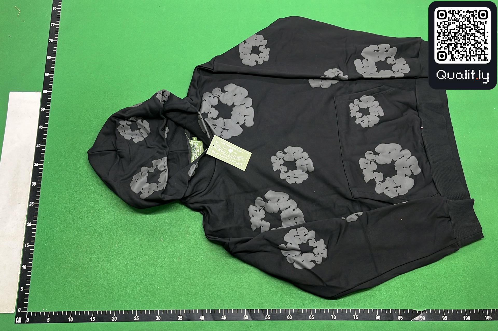 Hoodie QC photo 2 of 4