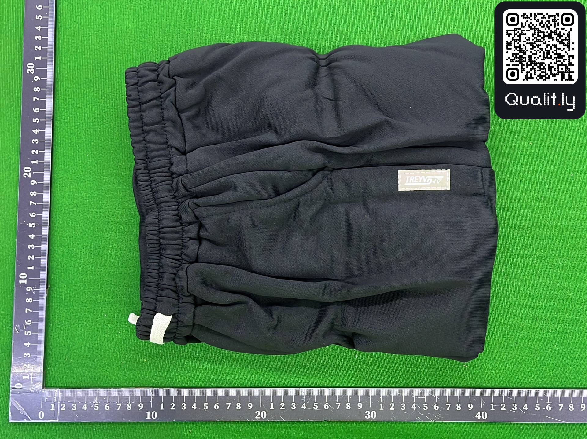 Pants QC photo 1 of 8