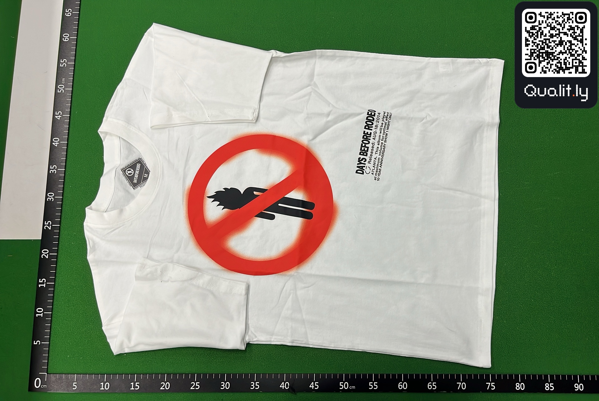 T-shirt — foto QC 2 di 8