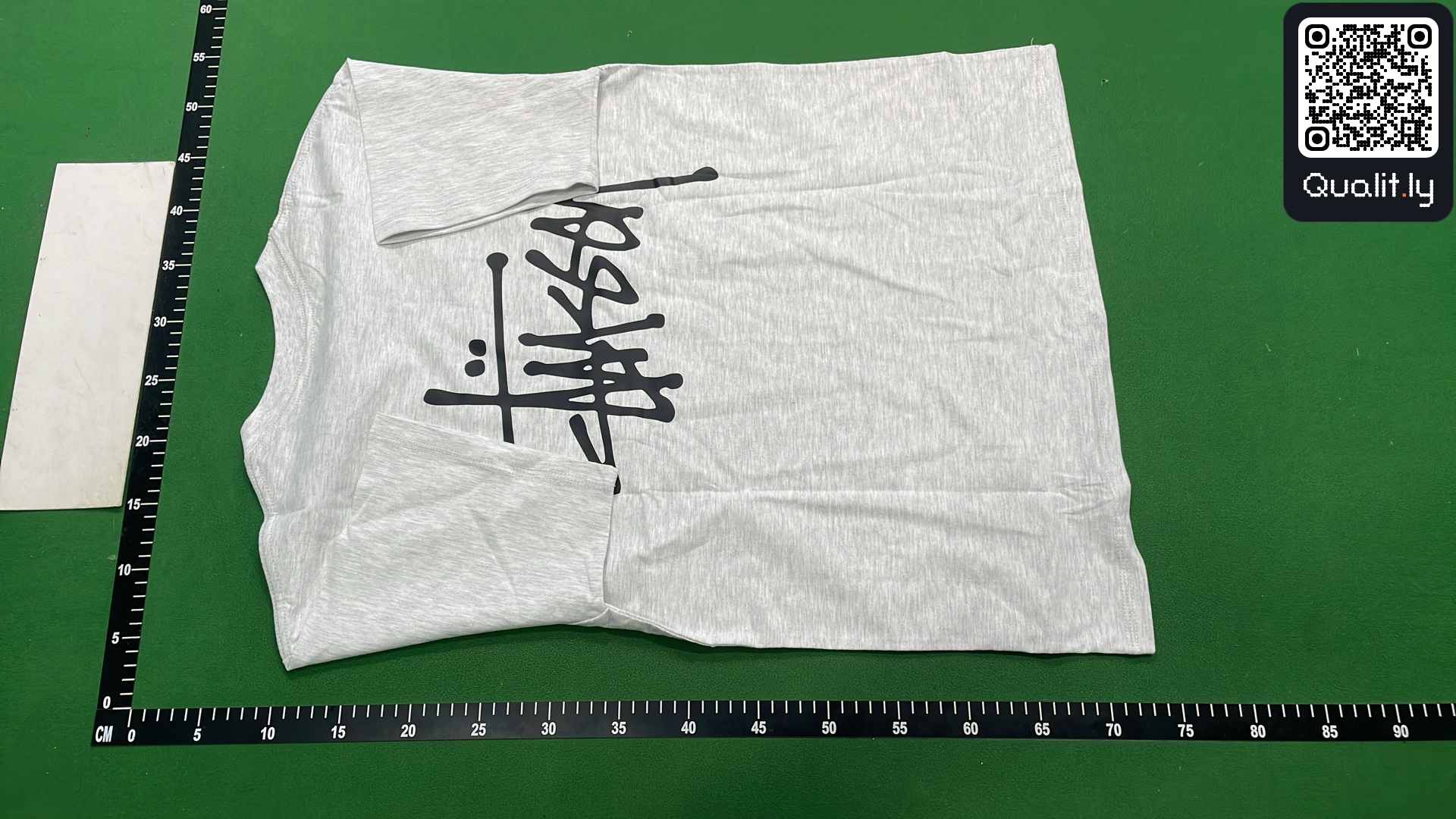 T-Shirt — QC-Foto 3 von 8