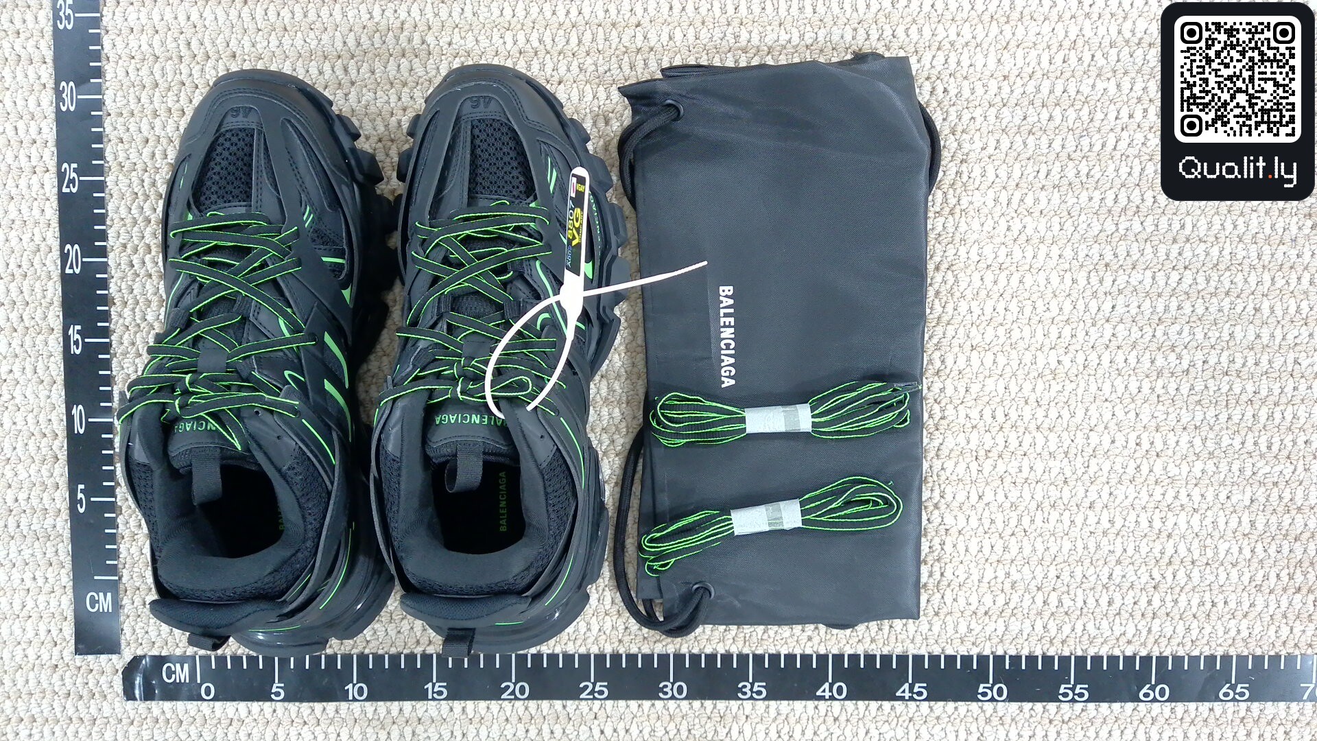 Sneakers — QC-foto 1 av 20
