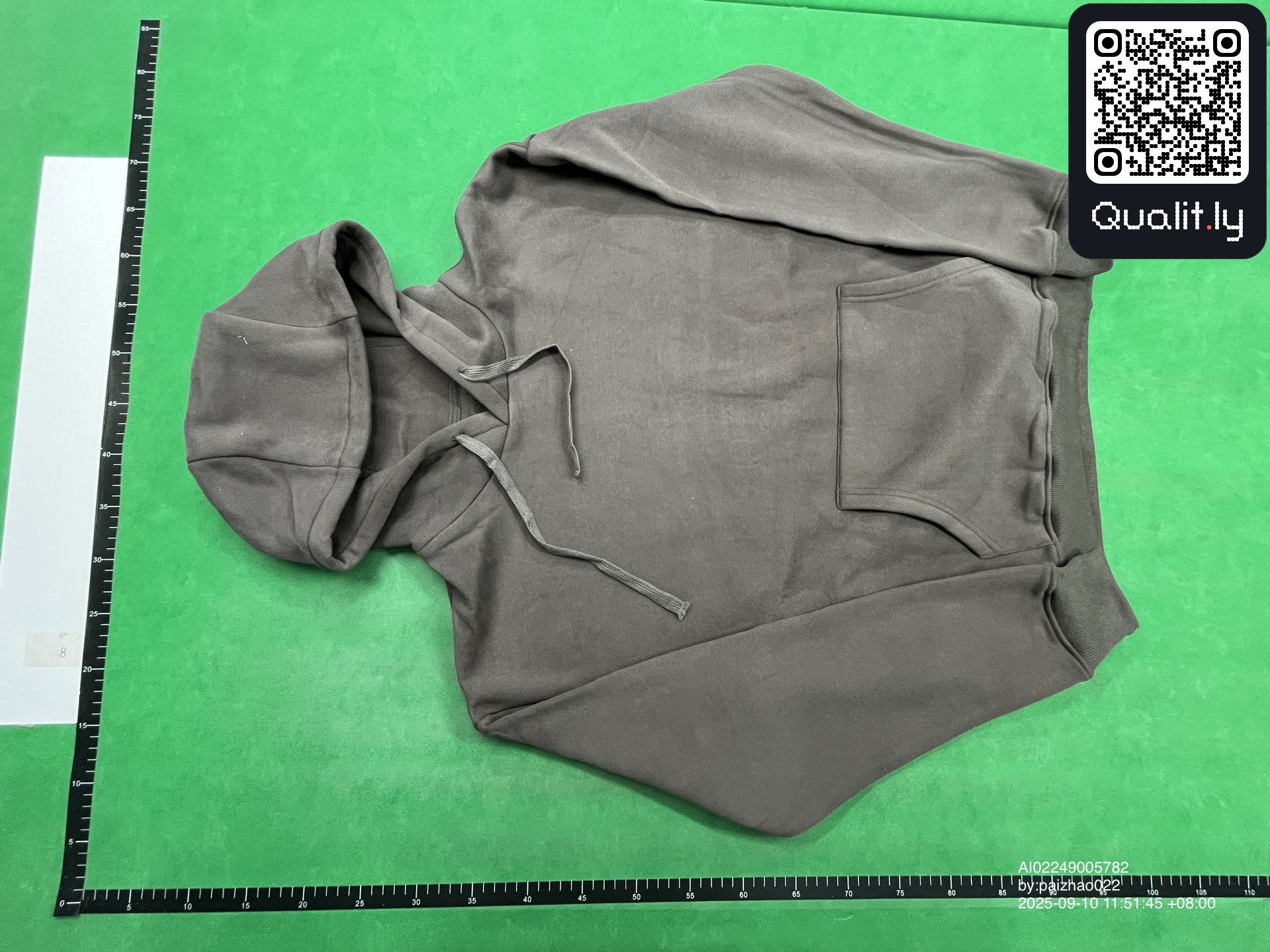 Hoodie QC photo 3 of 4
