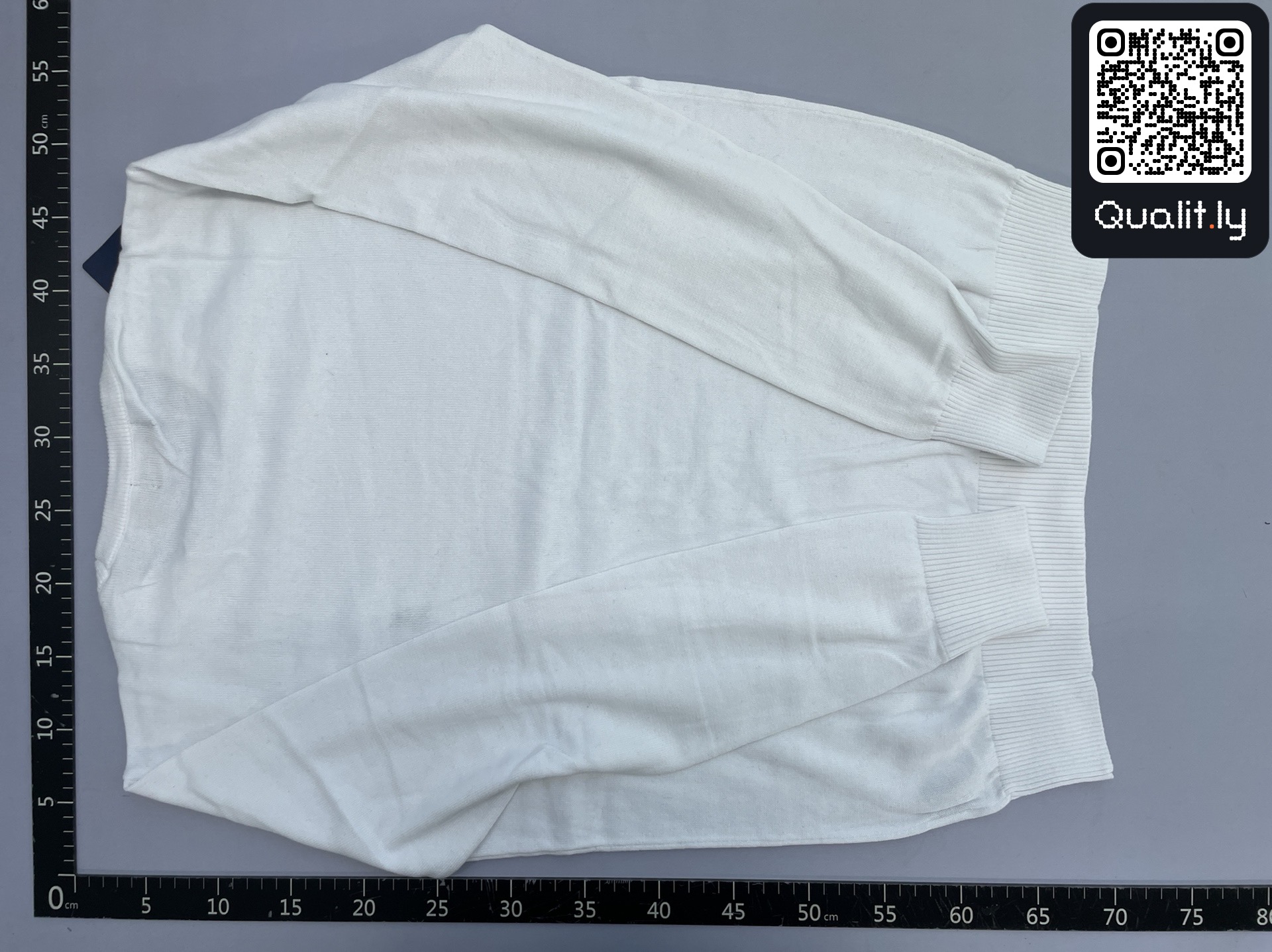 Pullover — QC-Foto 3 von 86