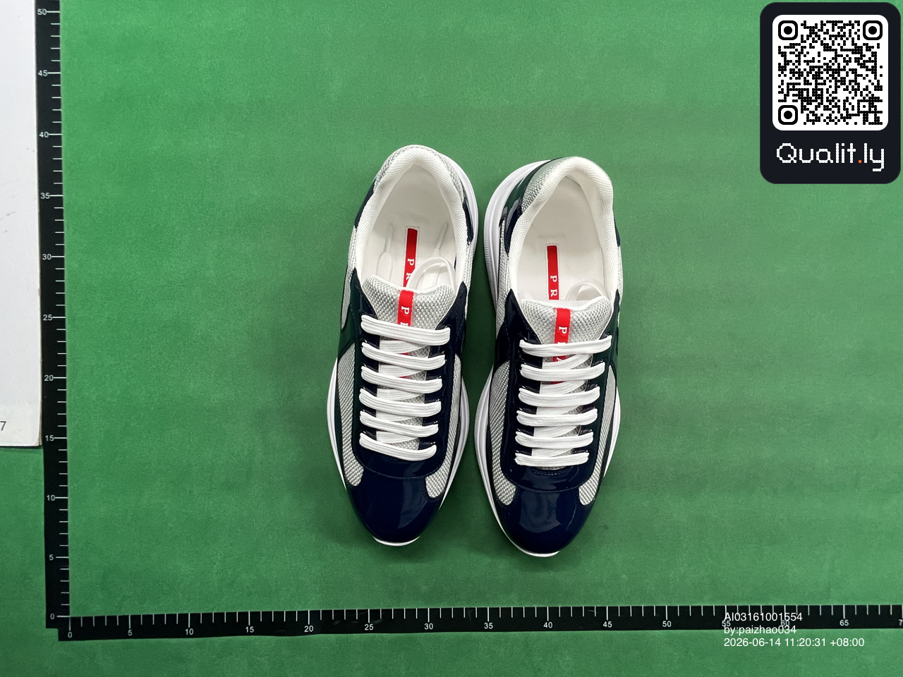 Sneakers QC photo 1 of 134