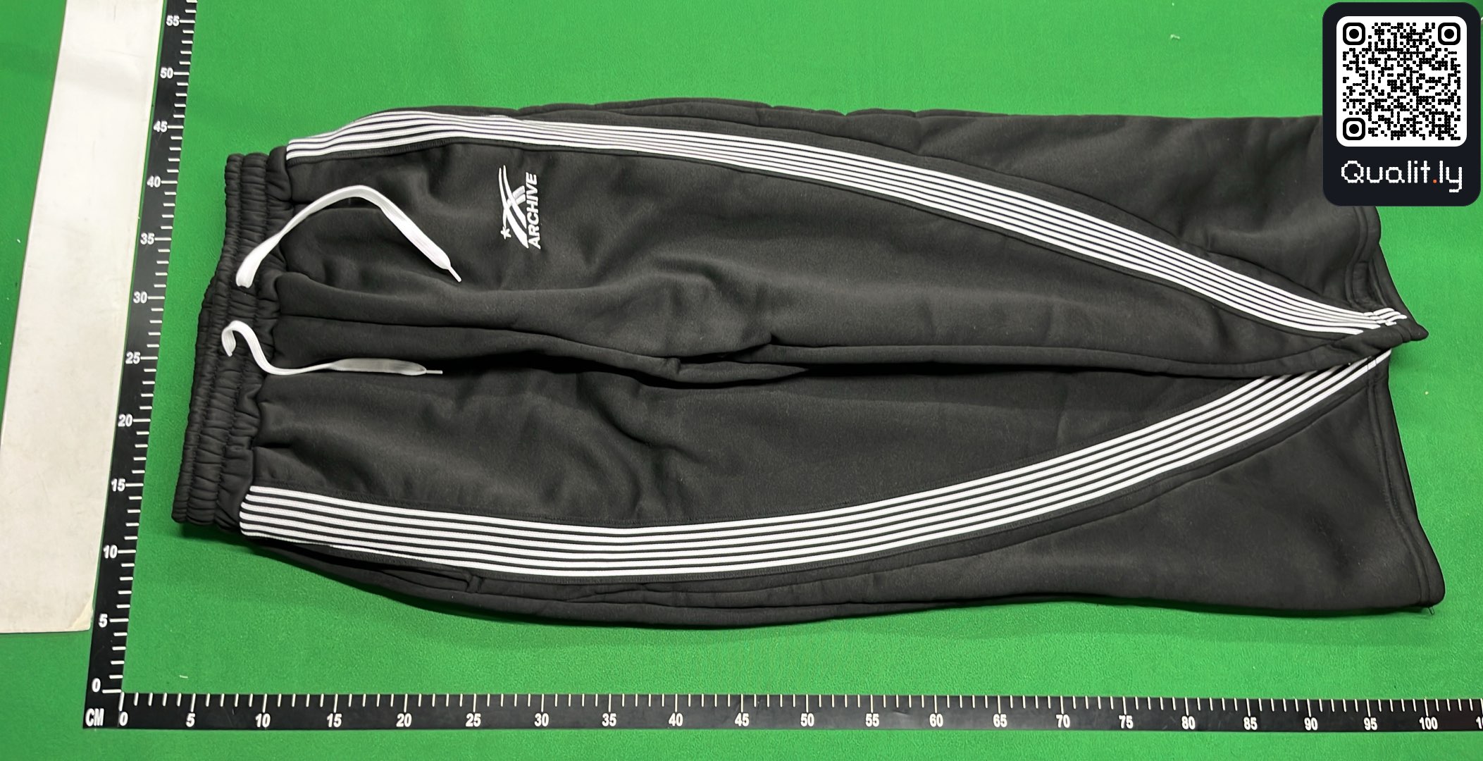 Camisola com capuz — foto QC 2 de 4