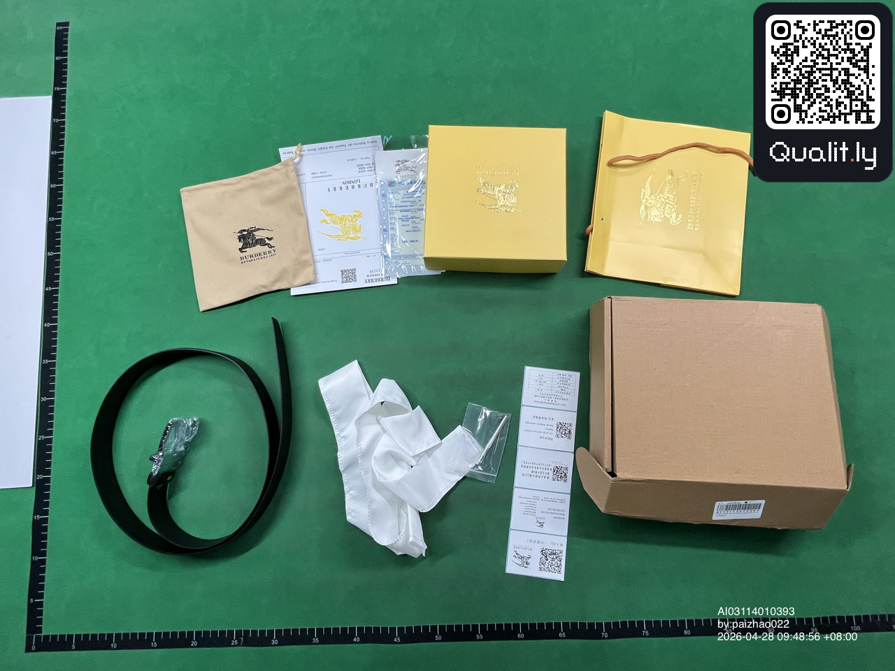 钱包 QC 照片 3 / 36