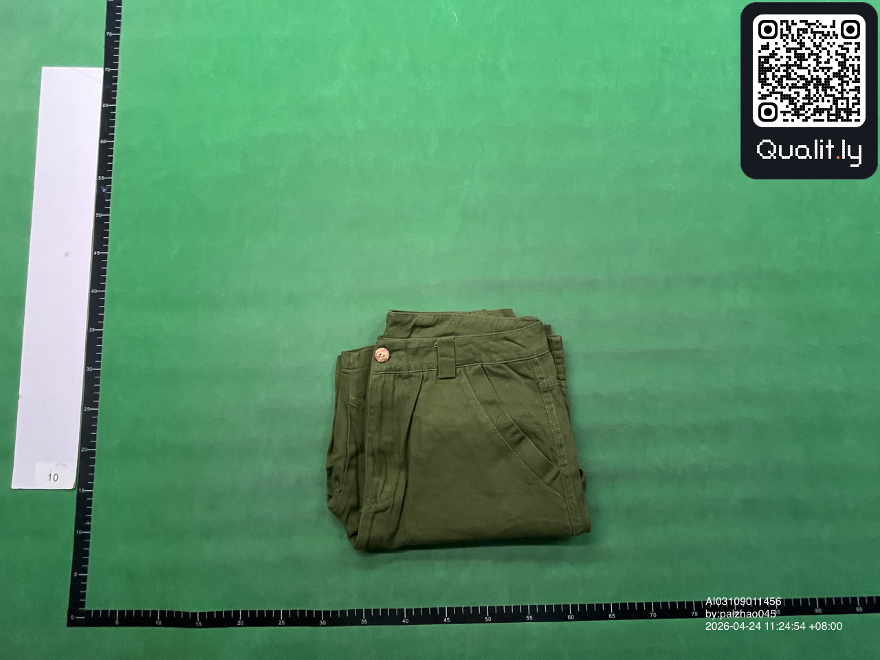 Shorts — QC-Foto 1 von 4