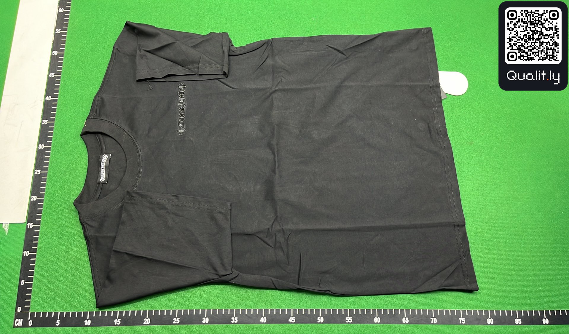 T-shirt QC photo 2 of 211