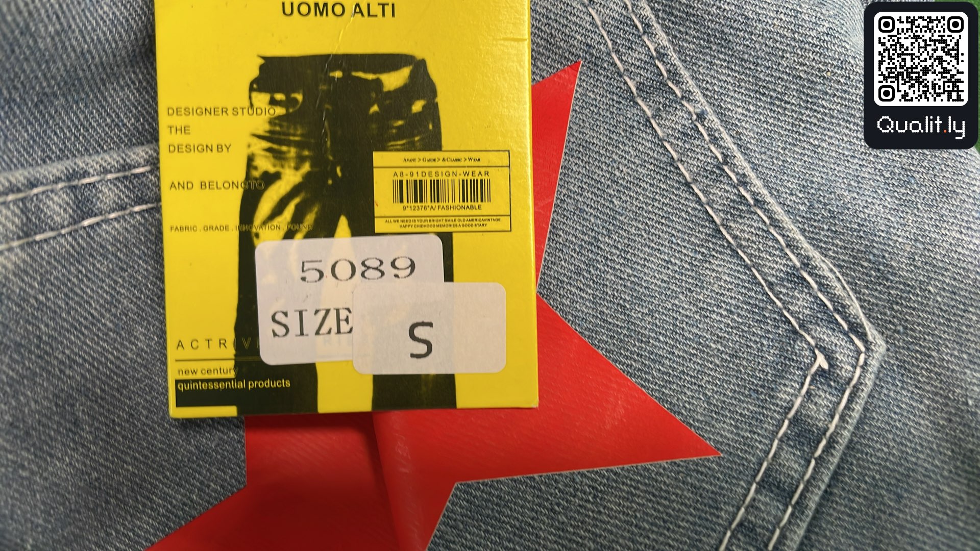 Jeans QC photo 1 of 20
