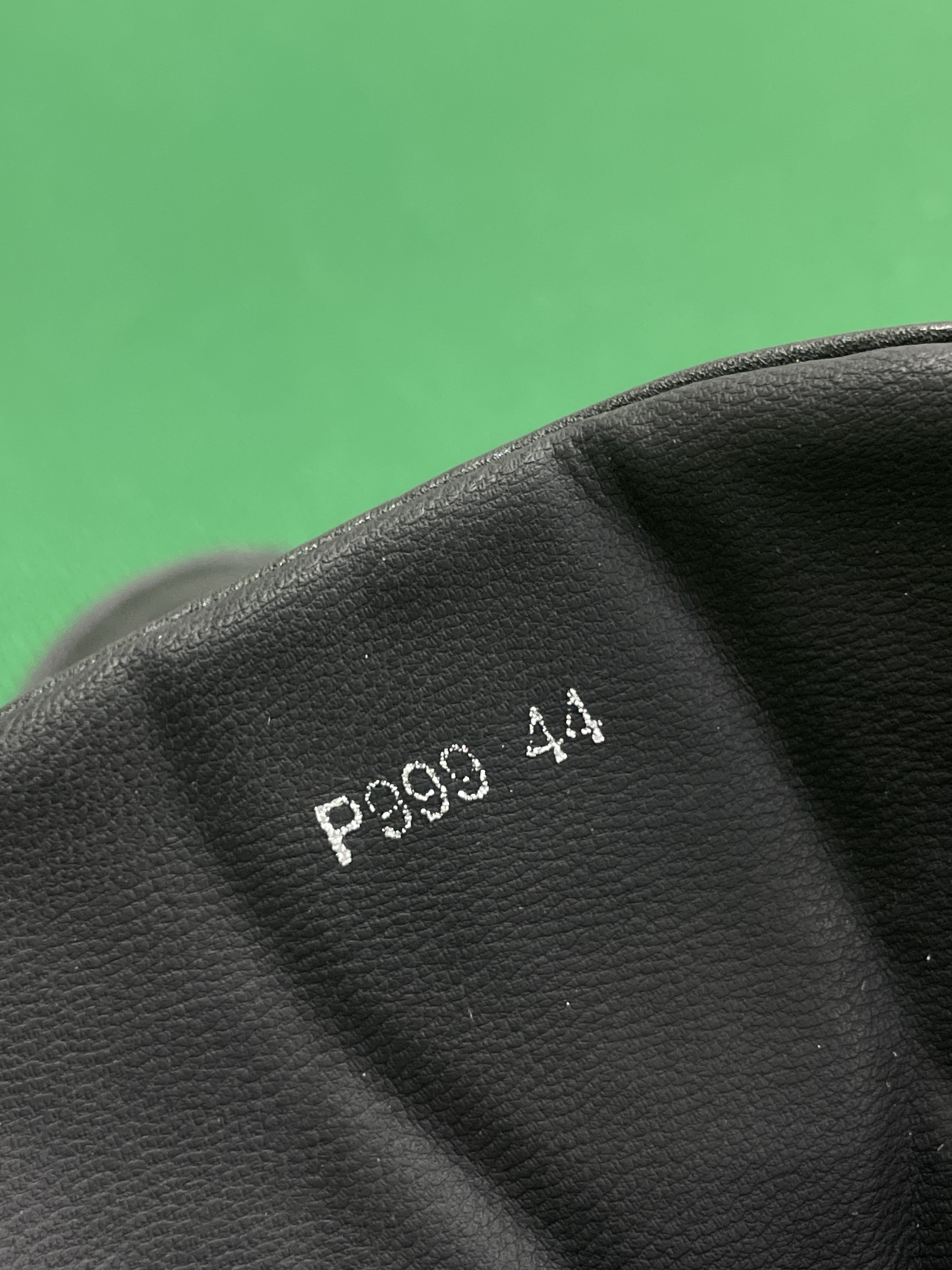 Sneakers QC photo 3 of 67