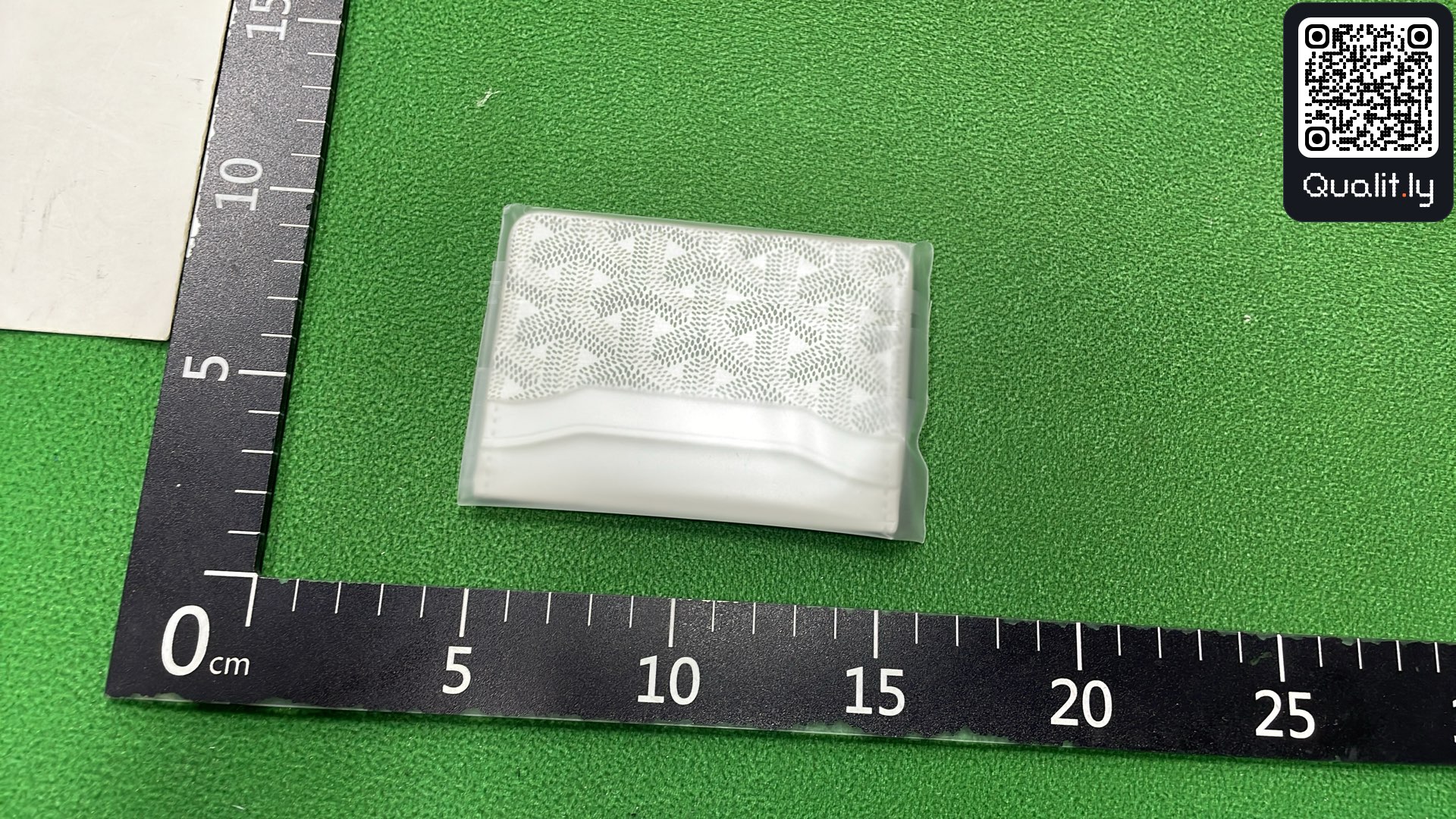 Wallet QC photo 2 of 107