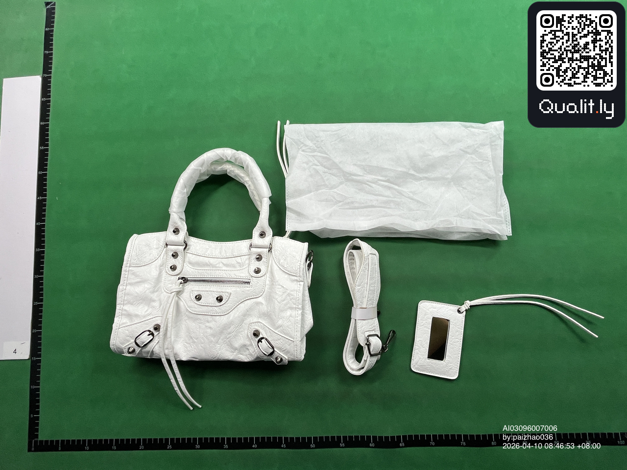 Borsa — foto QC 1 di 19