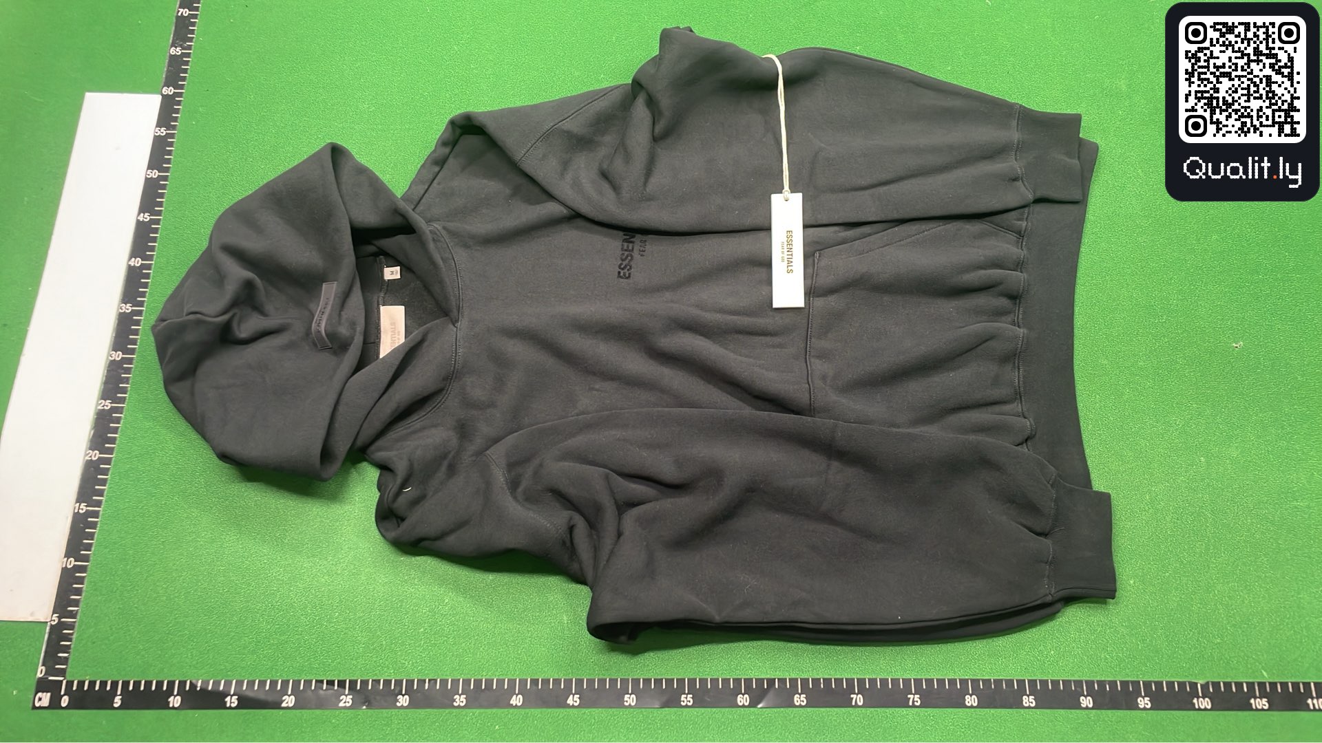 Hoodie QC photo 2 of 163