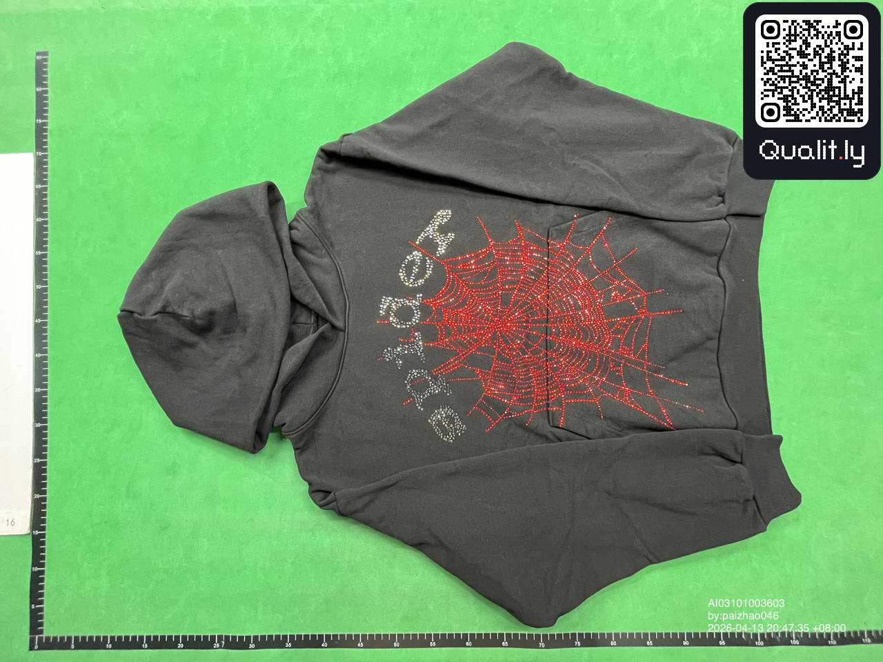 Sweater — QC-foto 3 van 8
