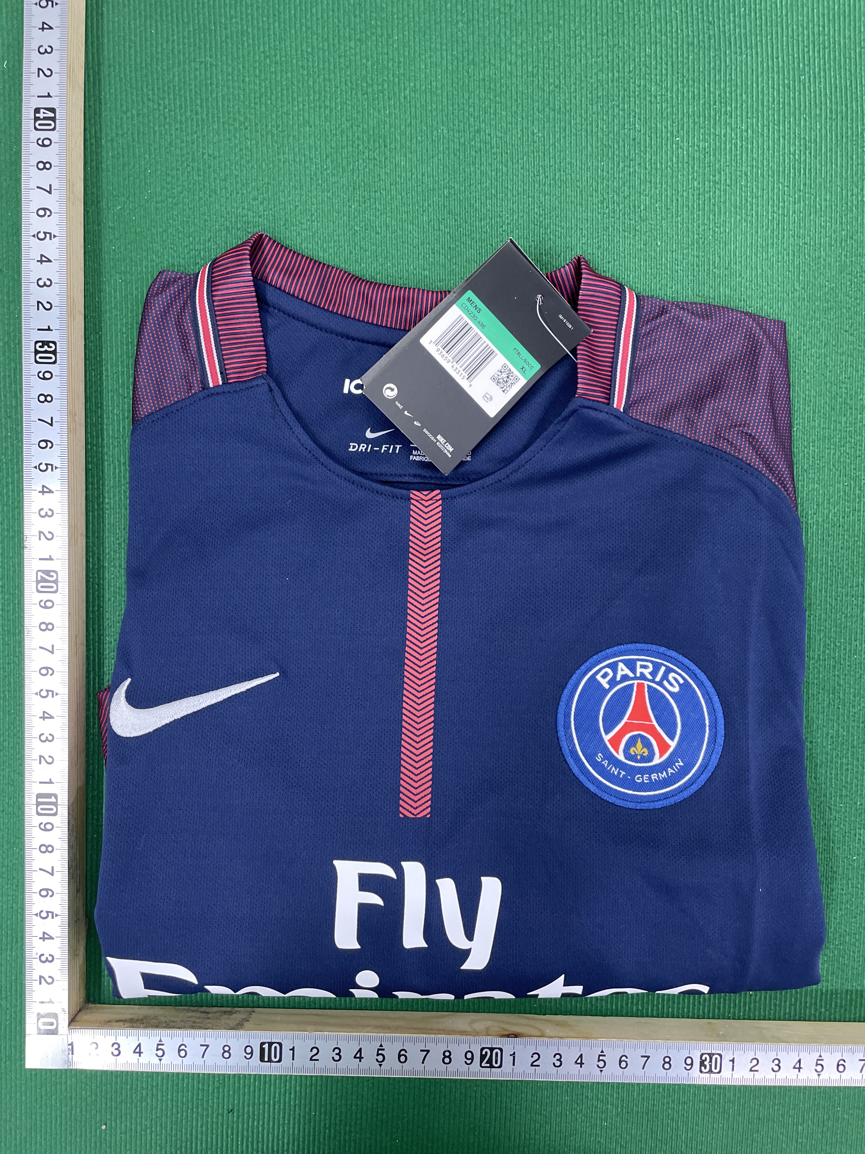 Shirt QC photo 1 of 146