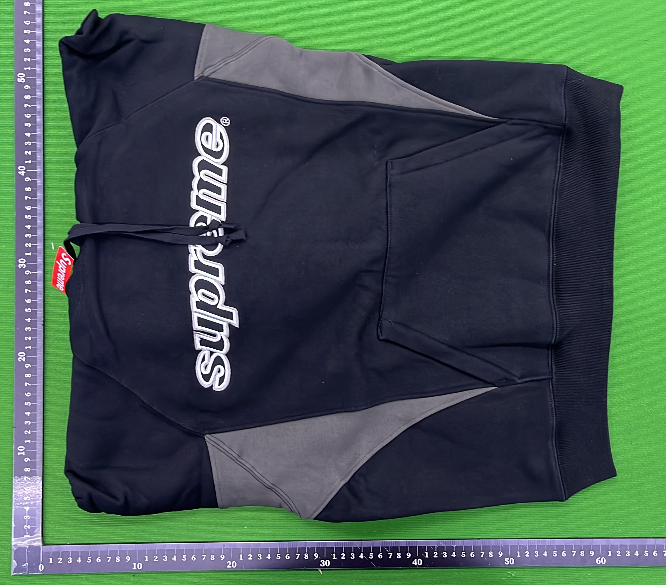 Sweatshirt — QC-Foto 2 von 4