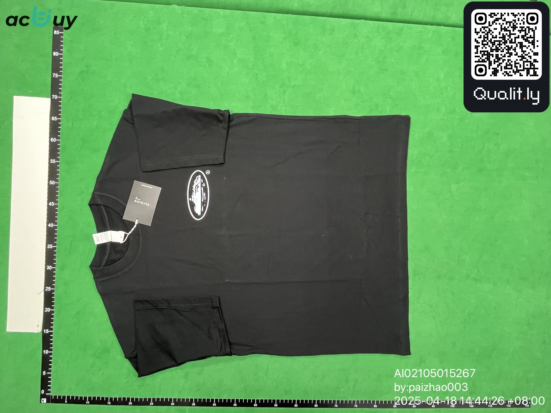 T-shirt — foto QC 3 di 4