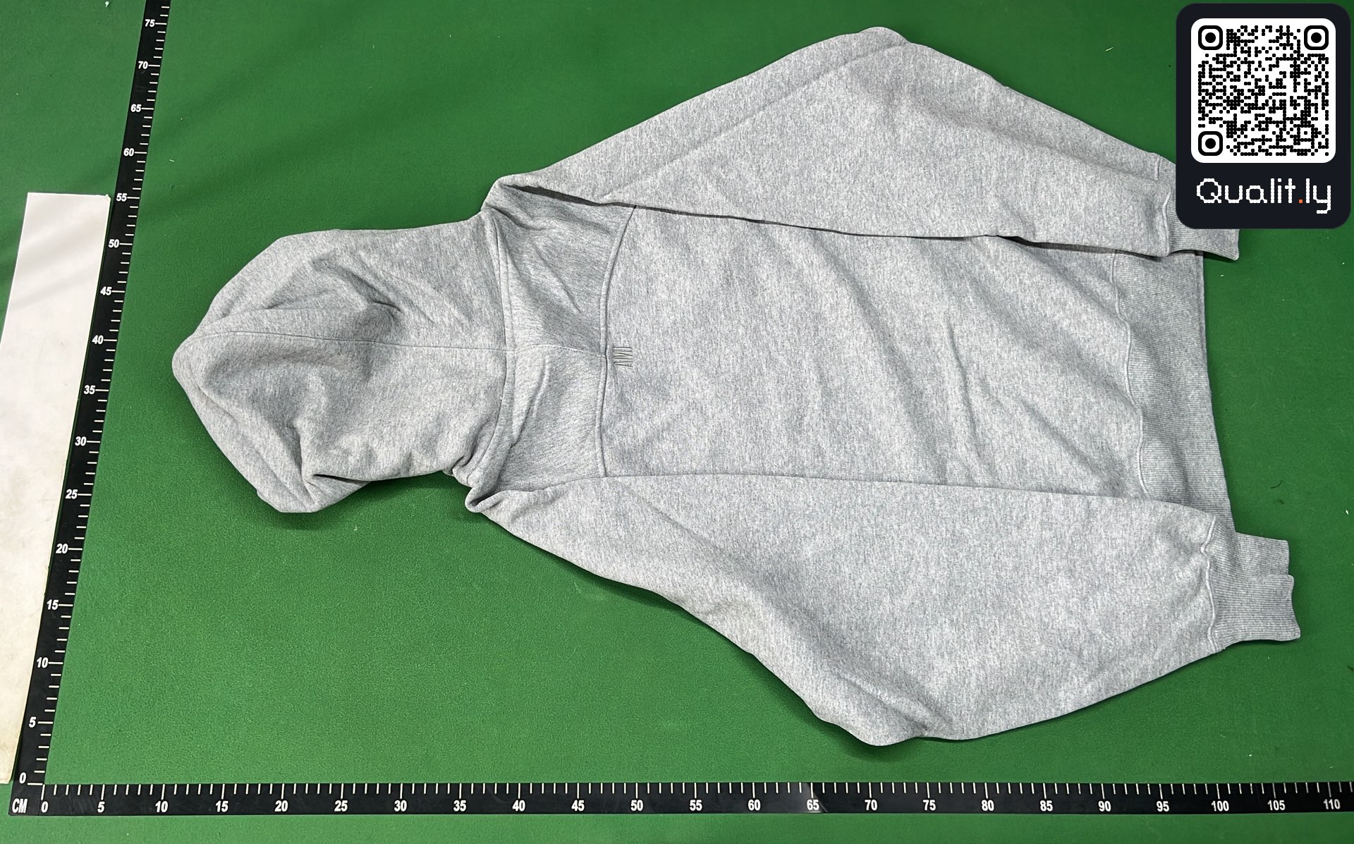 Hoodie — QC-Foto 3 von 14