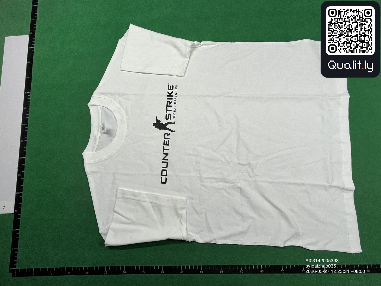 T-Shirt — QC-Foto 3 von 10