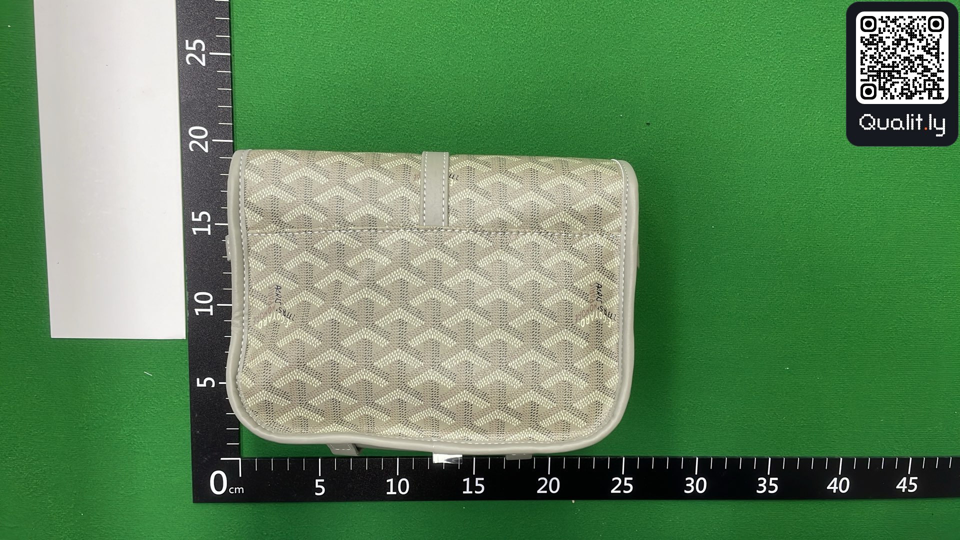 Photo QC 2 sur 33