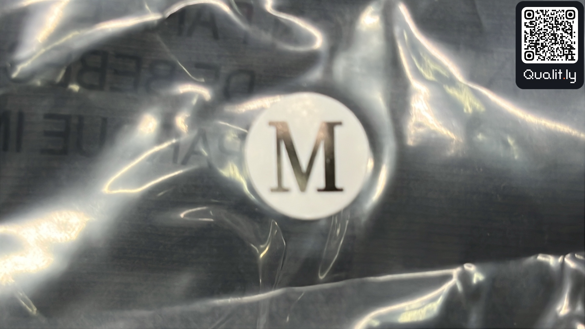 Hoodie — QC-Foto 1 von 56