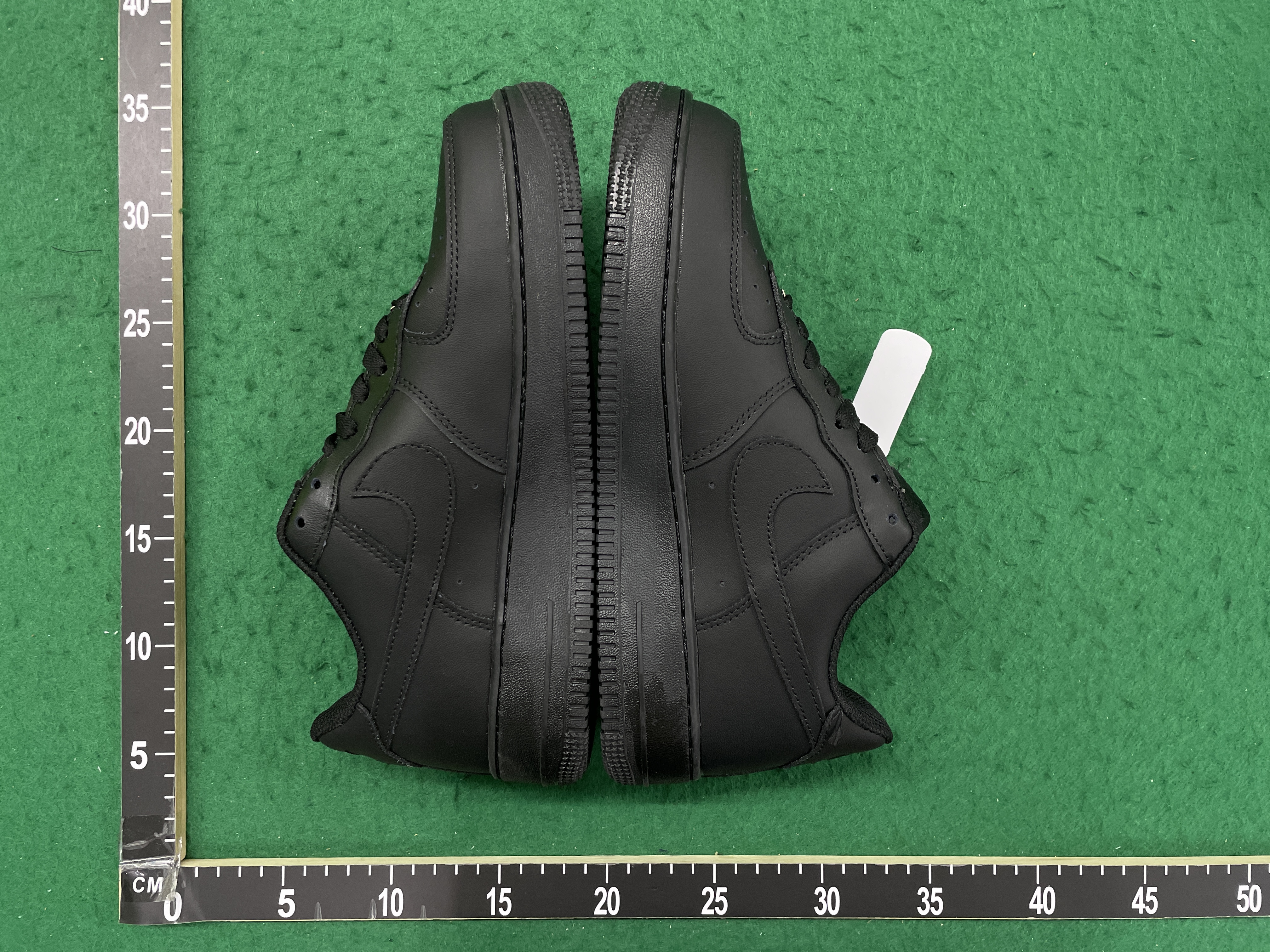 Sneakers QC photo 3 of 8