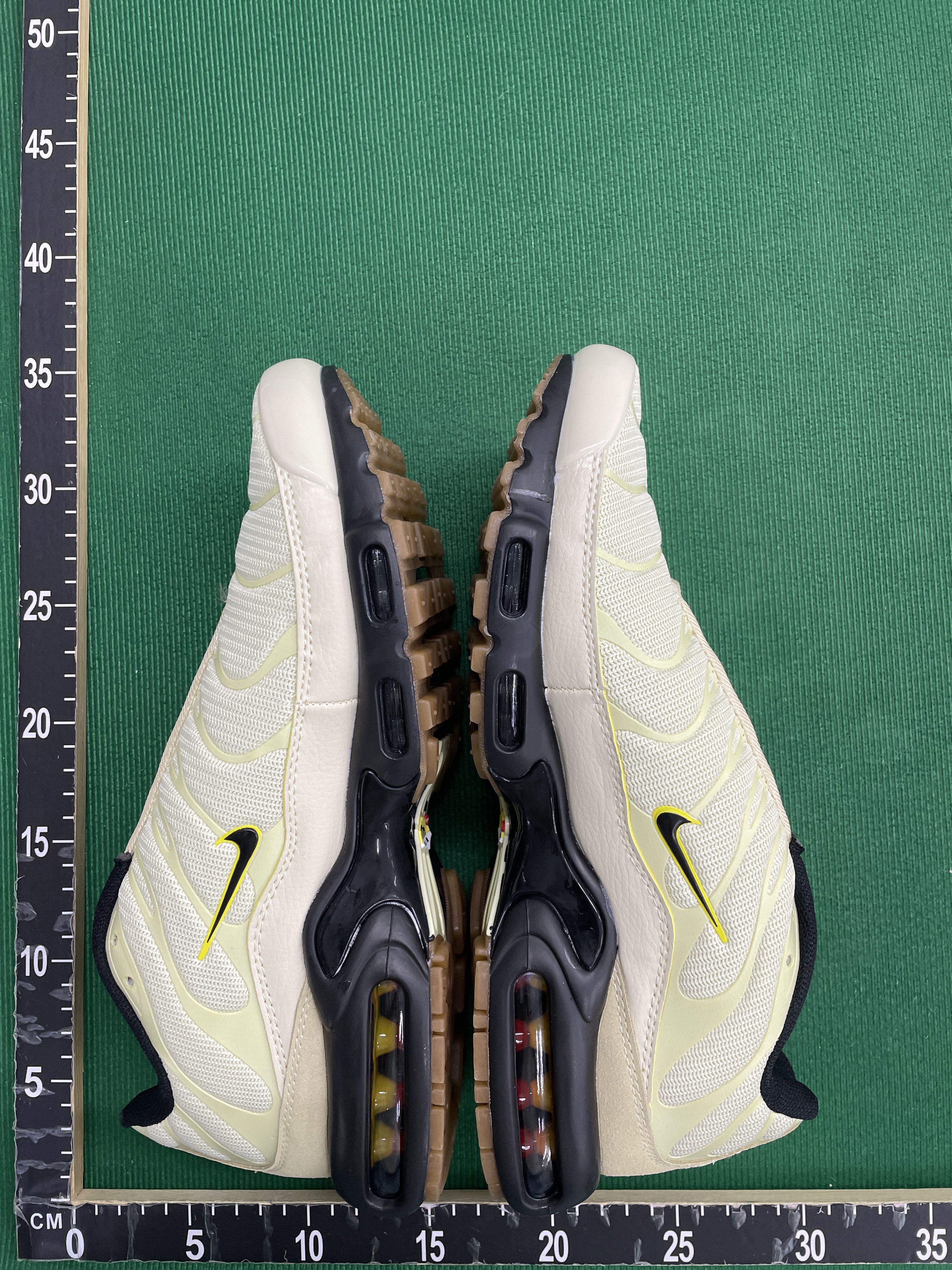 Sneakersy — zdjęcie QC 1 z 188