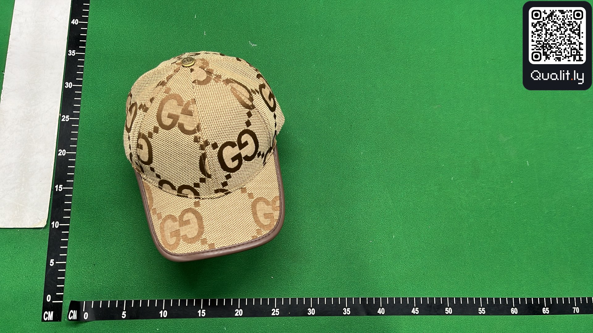 Casquette — photo QC 1 sur 6