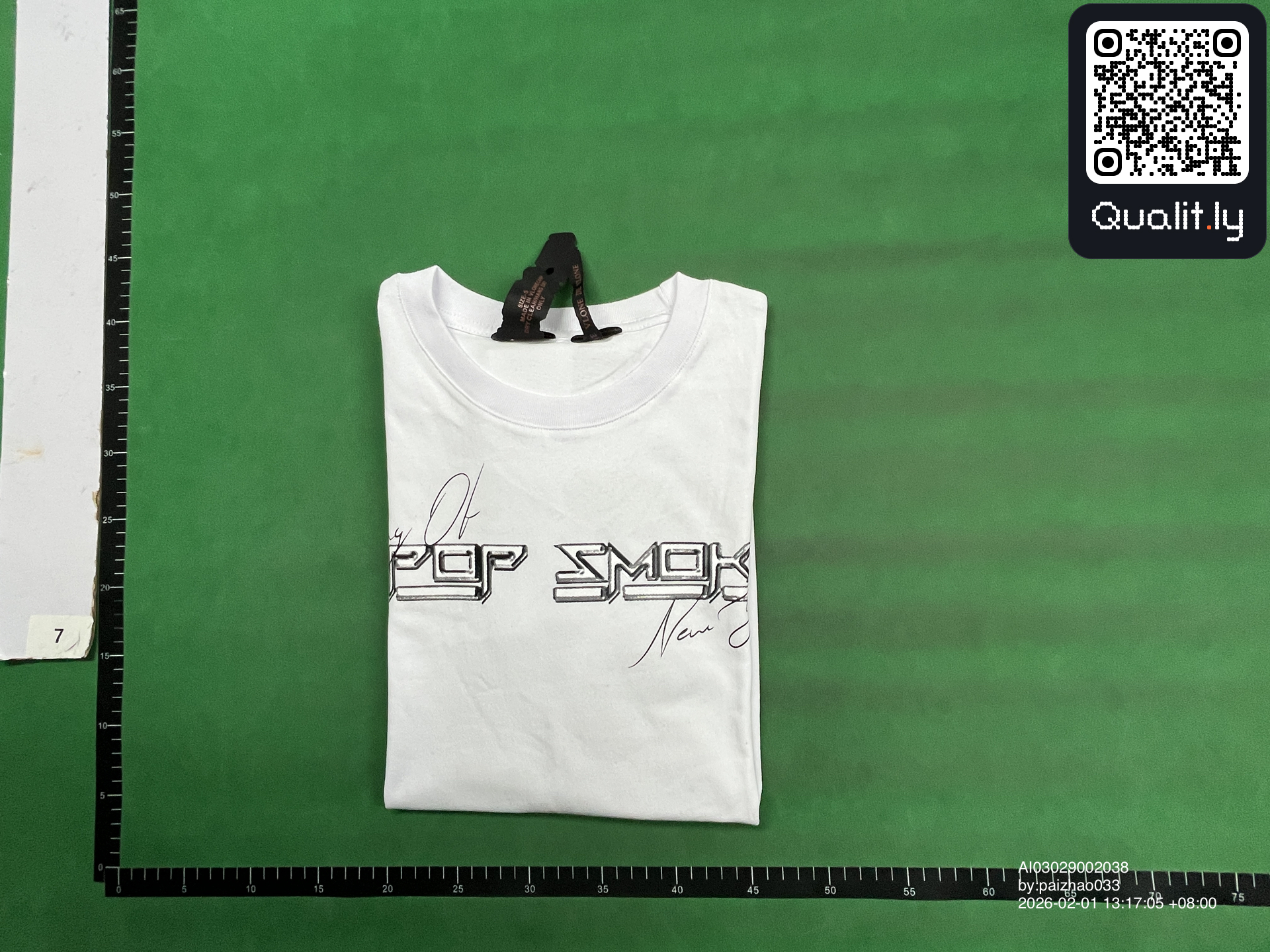 T-shirt — photo QC 1 sur 8