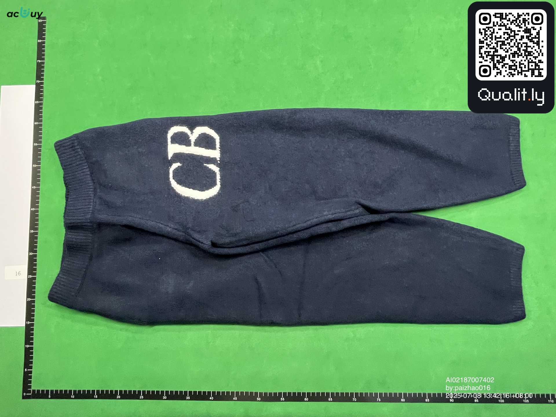 Pants QC photo 3 of 24