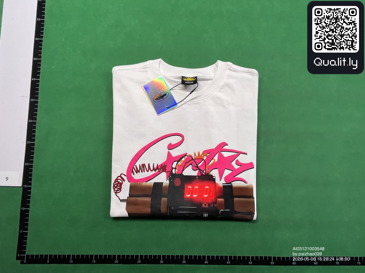 T-shirt QC photo 1 of 32