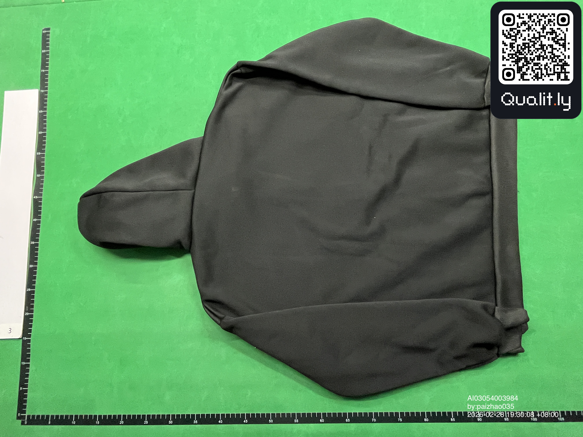 Hoodie QC photo 2 of 4